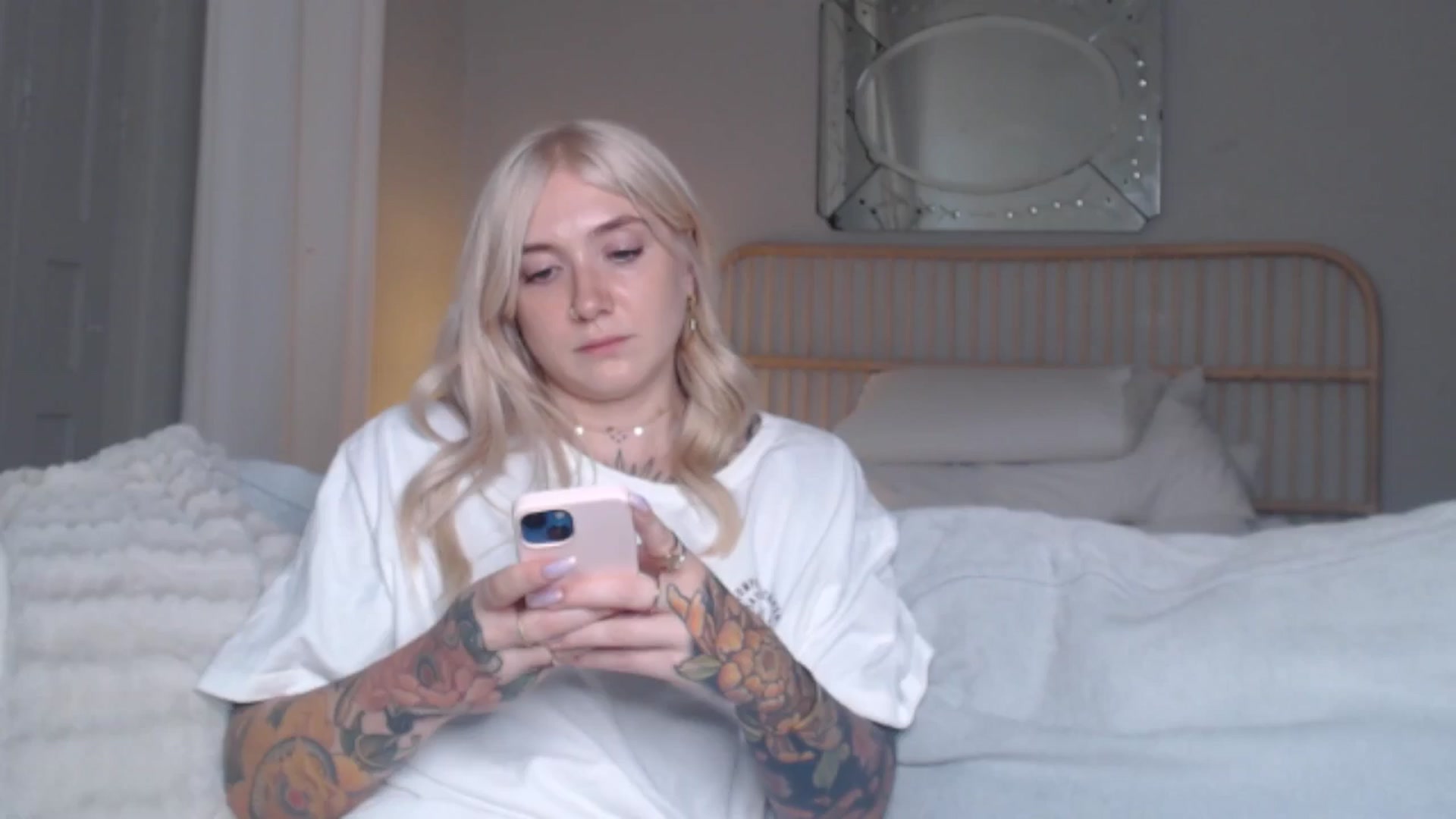 Gallery image thumbnail from Tattoo_bbgirl's myfreecams stream on, 08/27/2024, 17:31 image 15 of 20