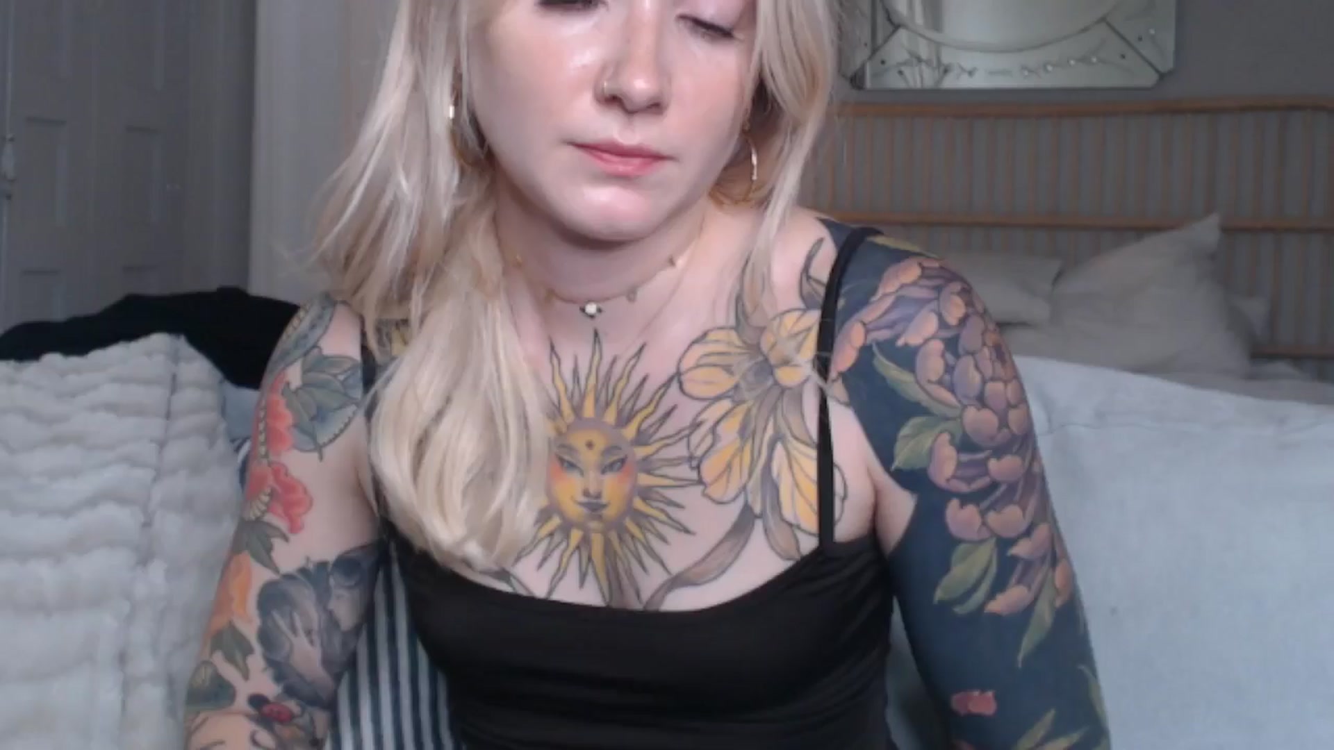 Gallery image thumbnail from Tattoo_bbgirl's myfreecams stream on, 08/28/2024, 17:05 image 19 of 20
