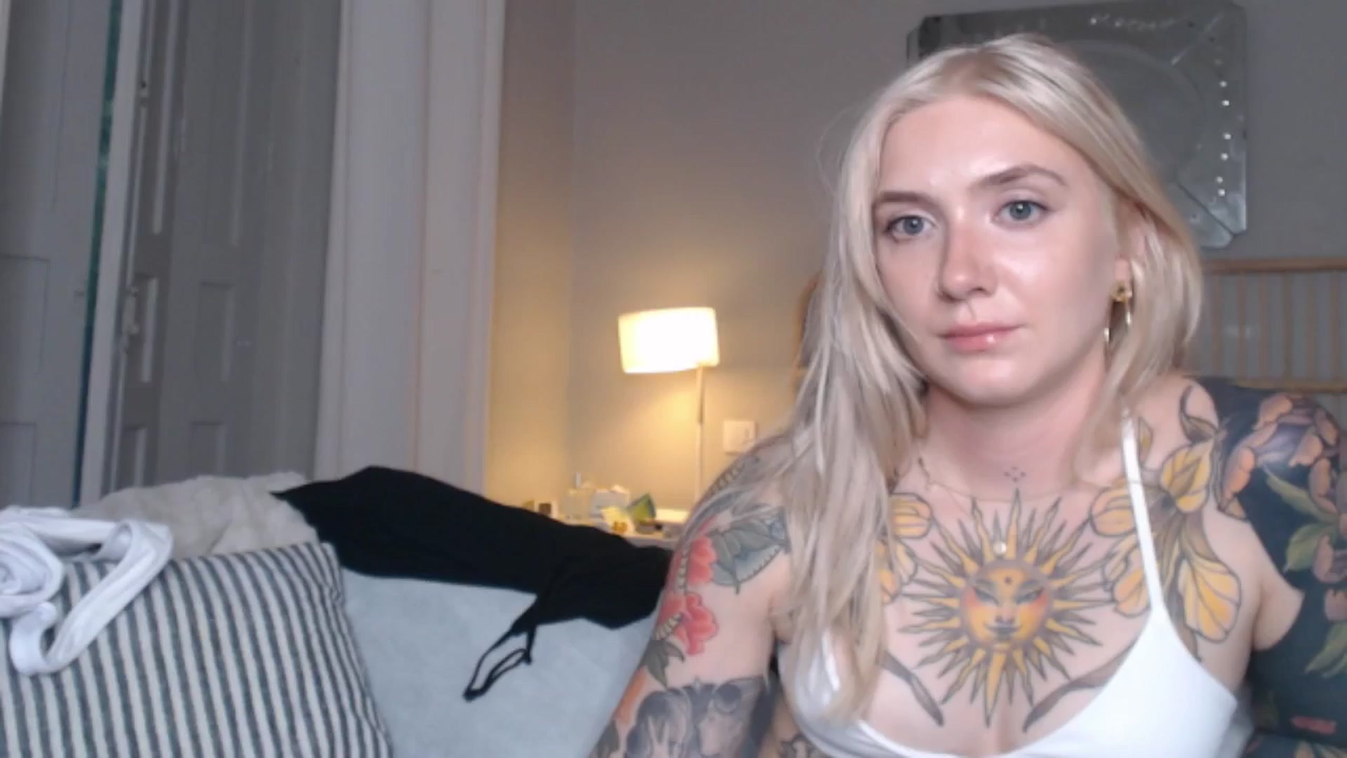 Gallery image thumbnail from Tattoo_bbgirl's myfreecams stream on, 08/30/2024, 18:38 image 14 of 20