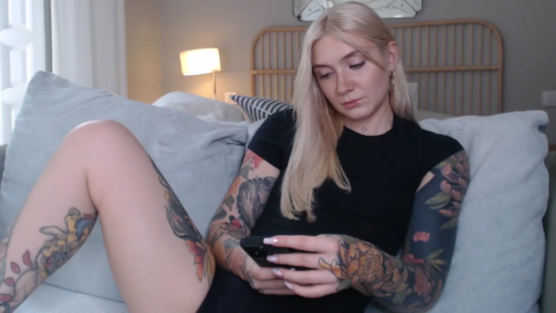 Gallery image thumbnail from Tattoo_bbgirl's myfreecams stream on, 09/05/2024, 14:14 image 18 of 20