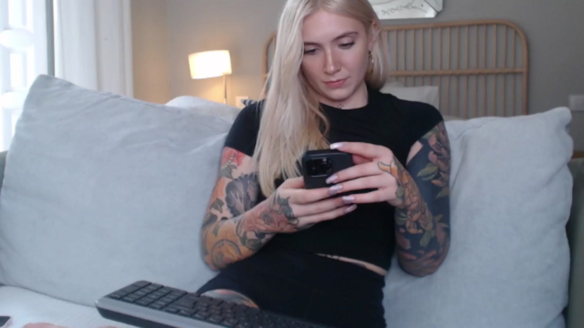 Gallery image thumbnail from Tattoo_bbgirl's myfreecams stream on, 09/05/2024, 14:14 image 11 of 20