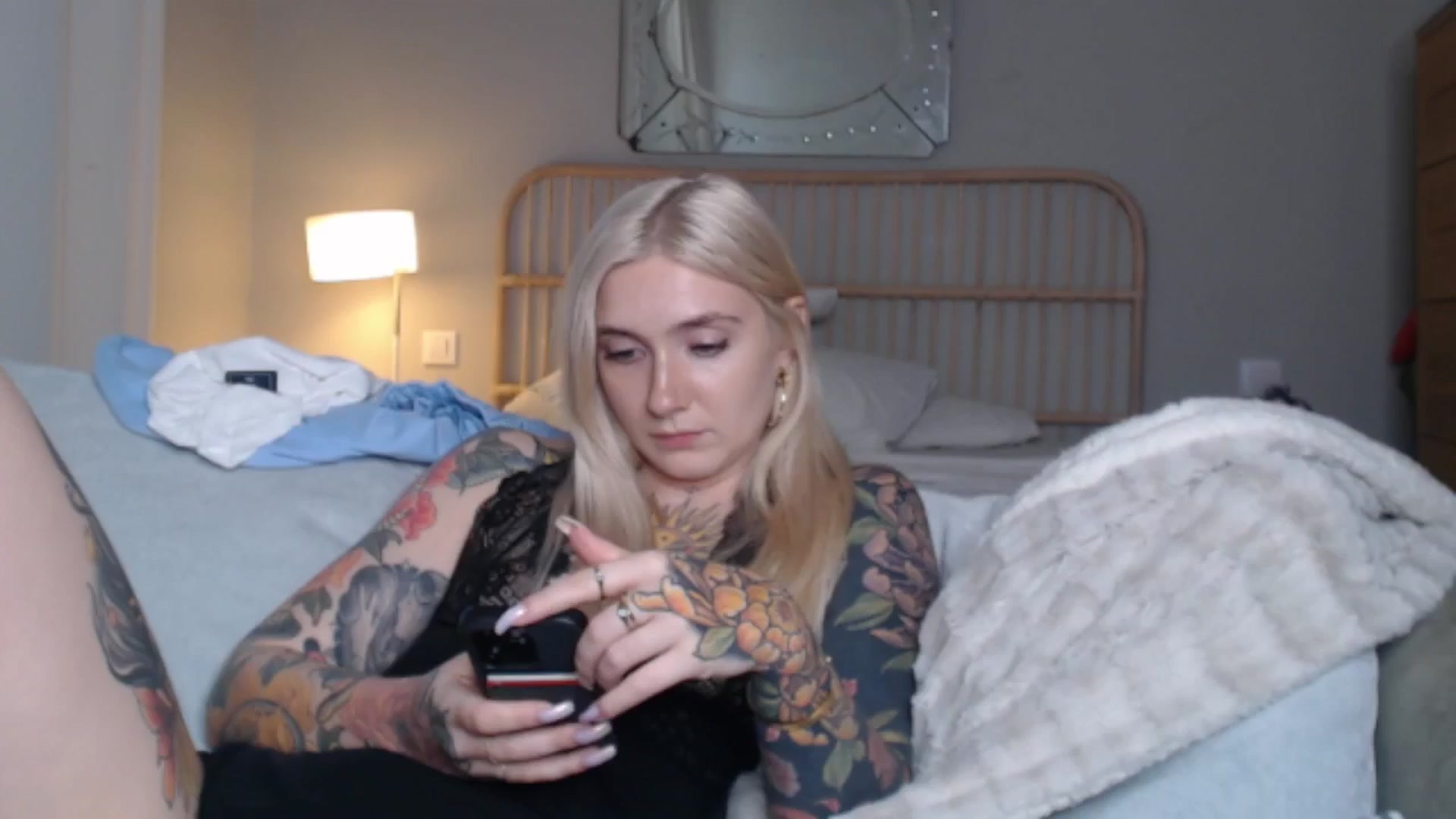 Gallery image thumbnail from Tattoo_bbgirl's myfreecams stream on, 09/06/2024, 19:44 image 6 of 20