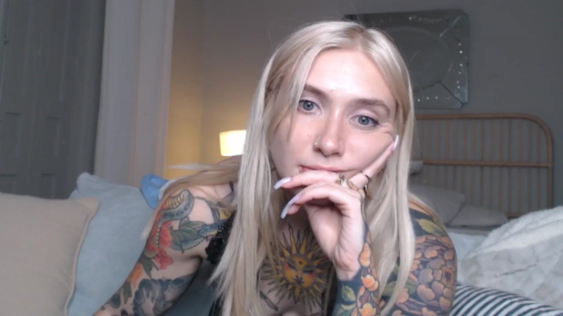 Gallery image thumbnail from Tattoo_bbgirl's myfreecams stream on, 09/06/2024, 19:44 image 10 of 20