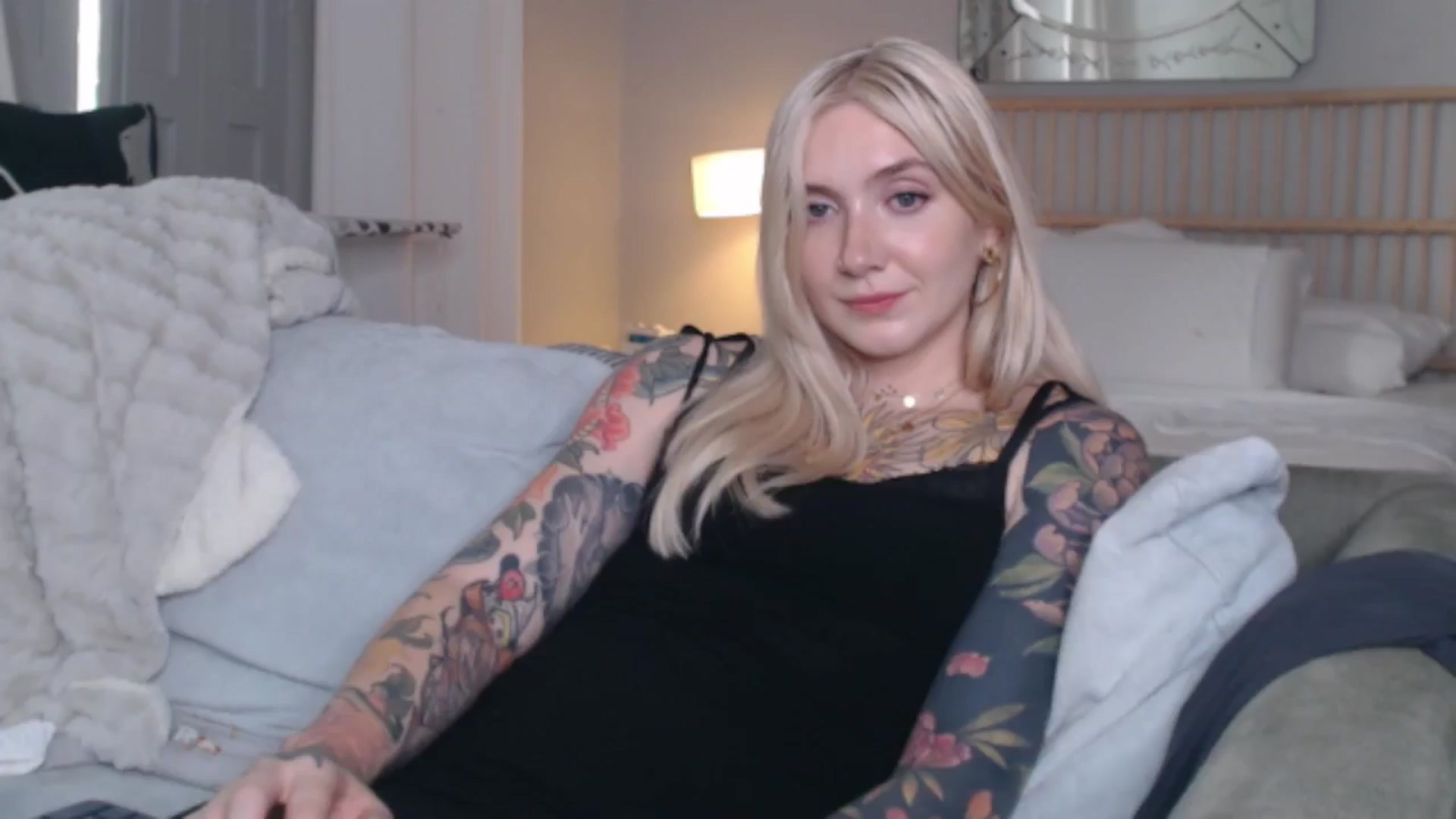Gallery image thumbnail from Tattoo_bbgirl's myfreecams stream on, 09/09/2024, 17:43 image 6 of 20