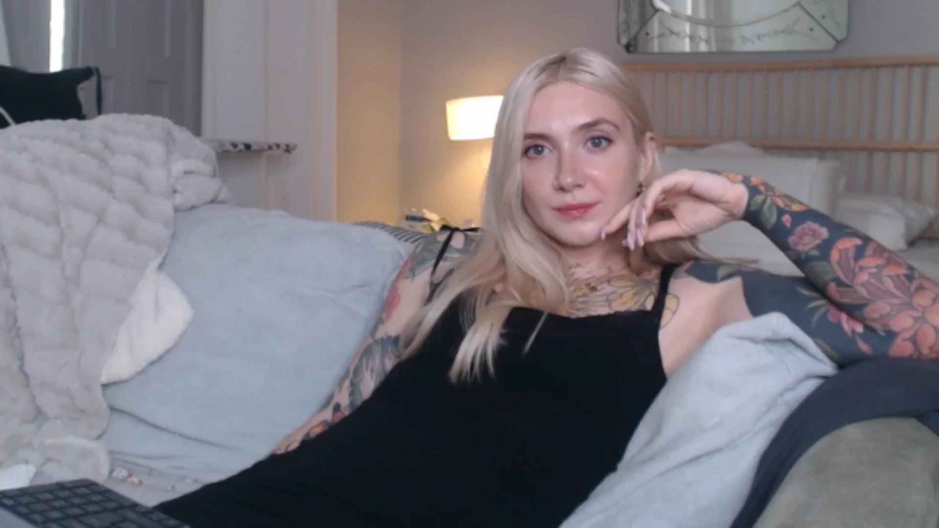 Gallery image thumbnail from Tattoo_bbgirl's myfreecams stream on, 09/09/2024, 17:43 image 7 of 20