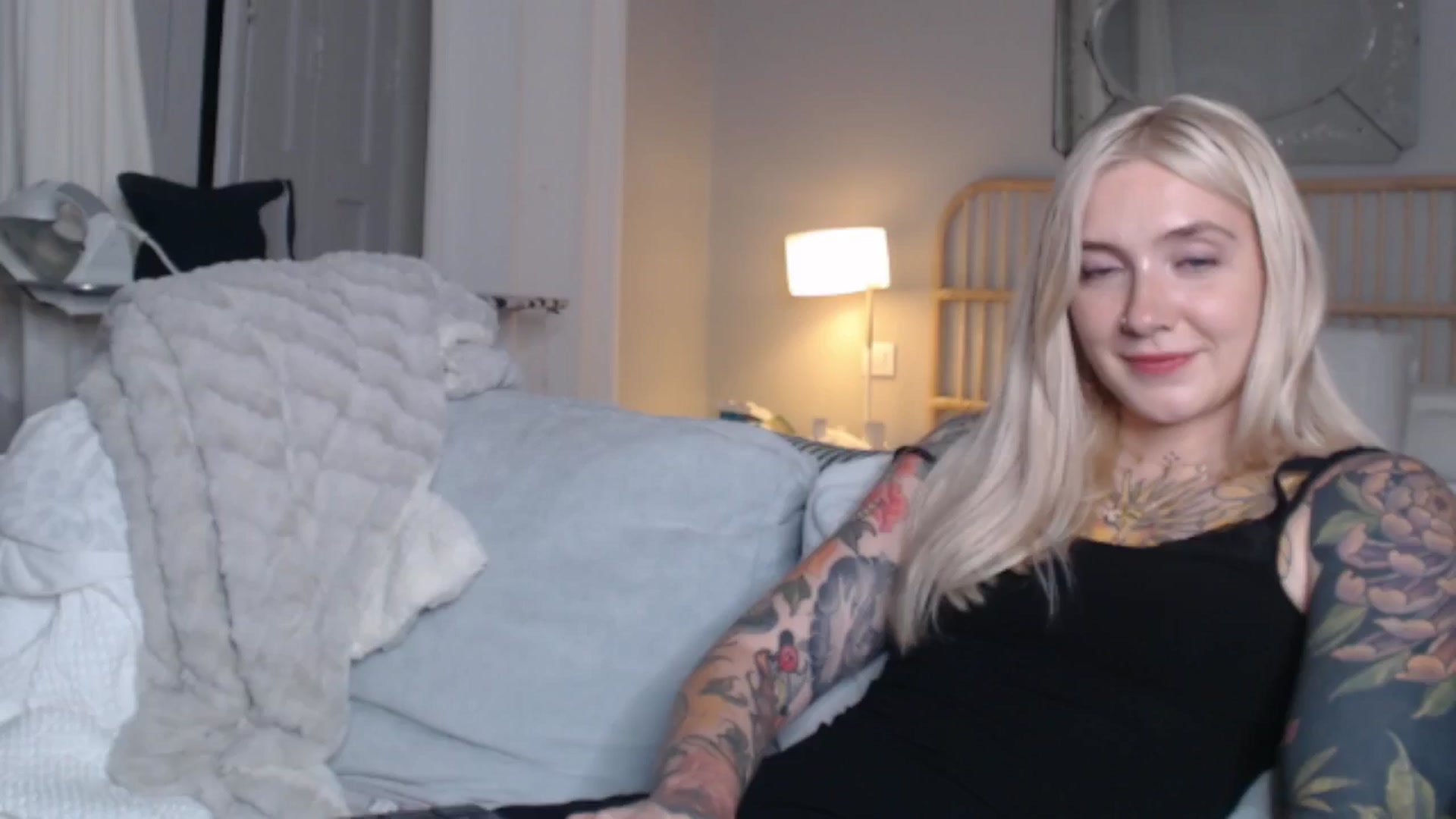 Gallery image thumbnail from Tattoo_bbgirl's myfreecams stream on, 09/09/2024, 19:19 image 17 of 20