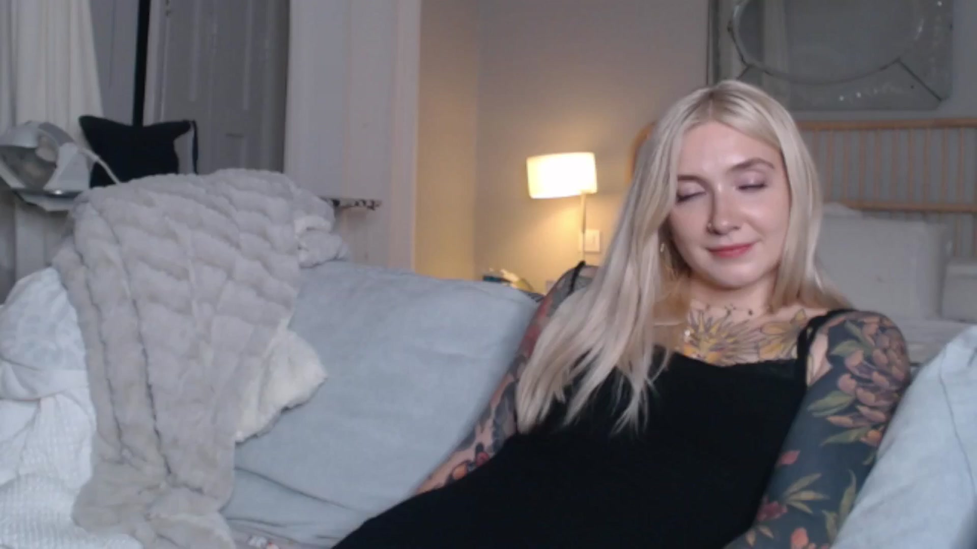 Gallery image thumbnail from Tattoo_bbgirl's myfreecams stream on, 09/09/2024, 19:19 image 16 of 20
