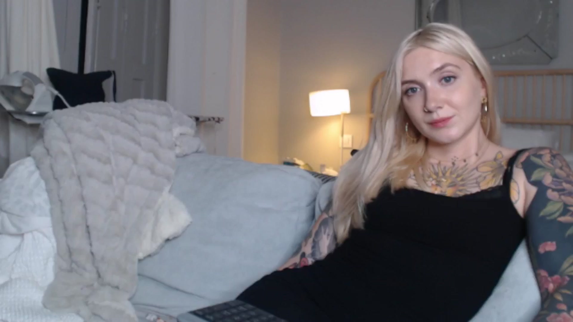 Gallery image thumbnail from Tattoo_bbgirl's myfreecams stream on, 09/09/2024, 19:19 image 12 of 20