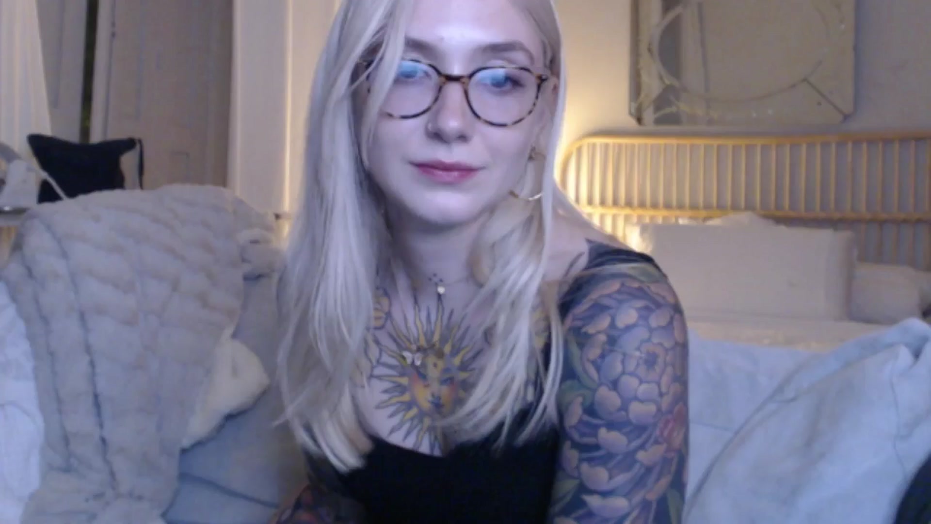 Gallery image thumbnail from Tattoo_bbgirl's myfreecams stream on, 09/09/2024, 20:18 image 6 of 20