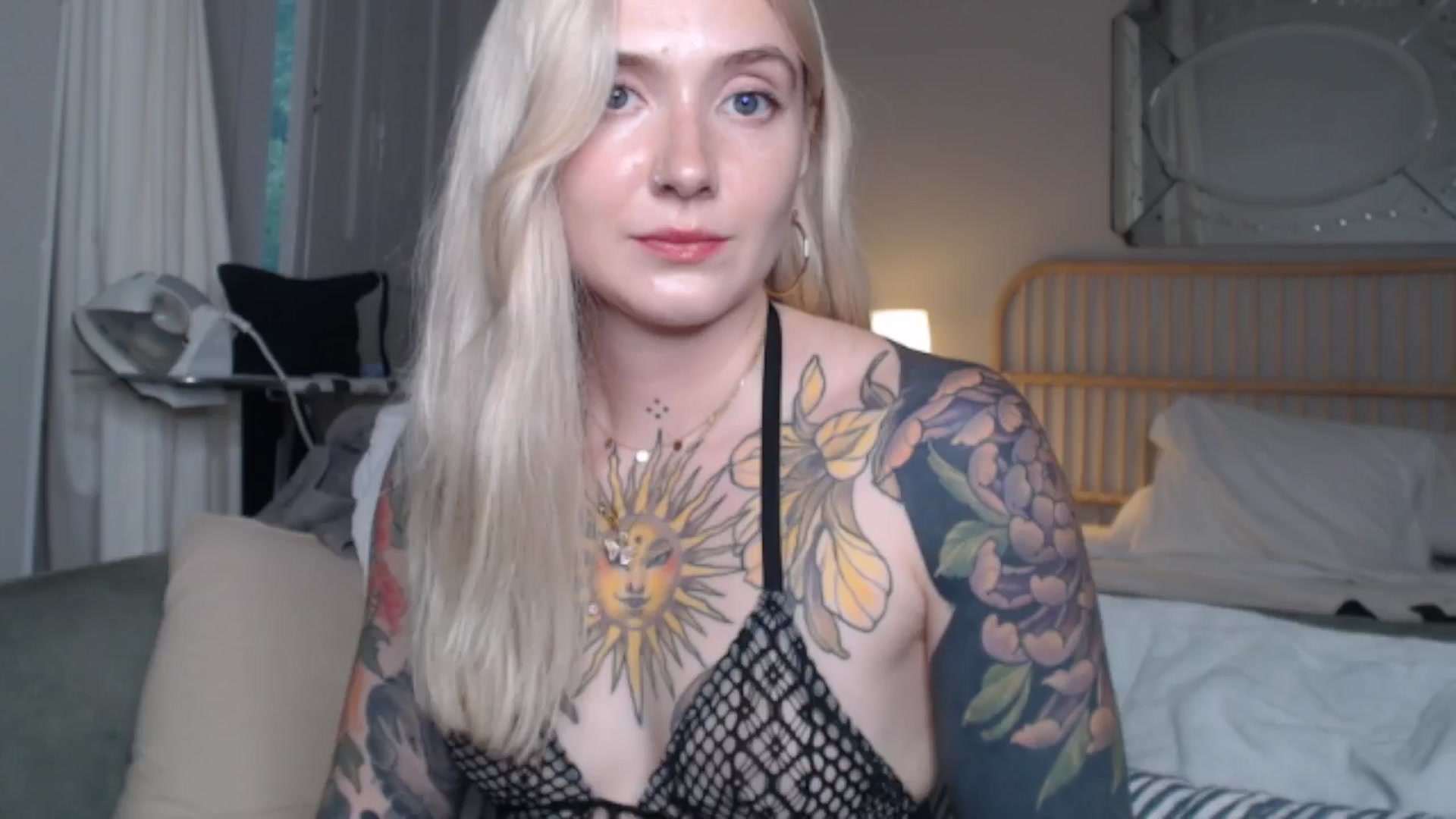 Gallery image thumbnail from Tattoo_bbgirl's myfreecams stream on, 09/11/2024, 19:43 image 12 of 20