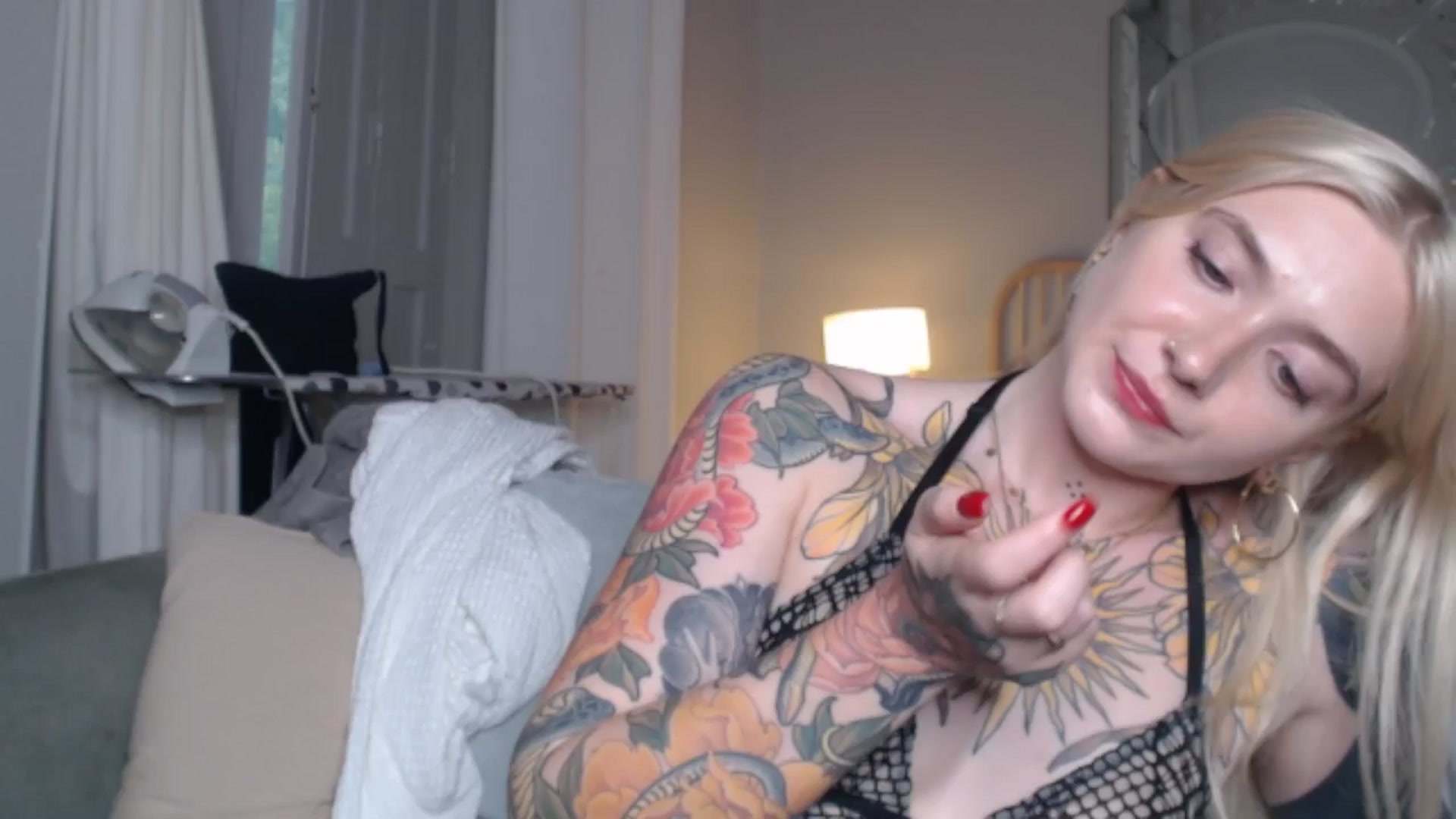 Gallery image thumbnail from Tattoo_bbgirl's myfreecams stream on, 09/11/2024, 19:43 image 9 of 20