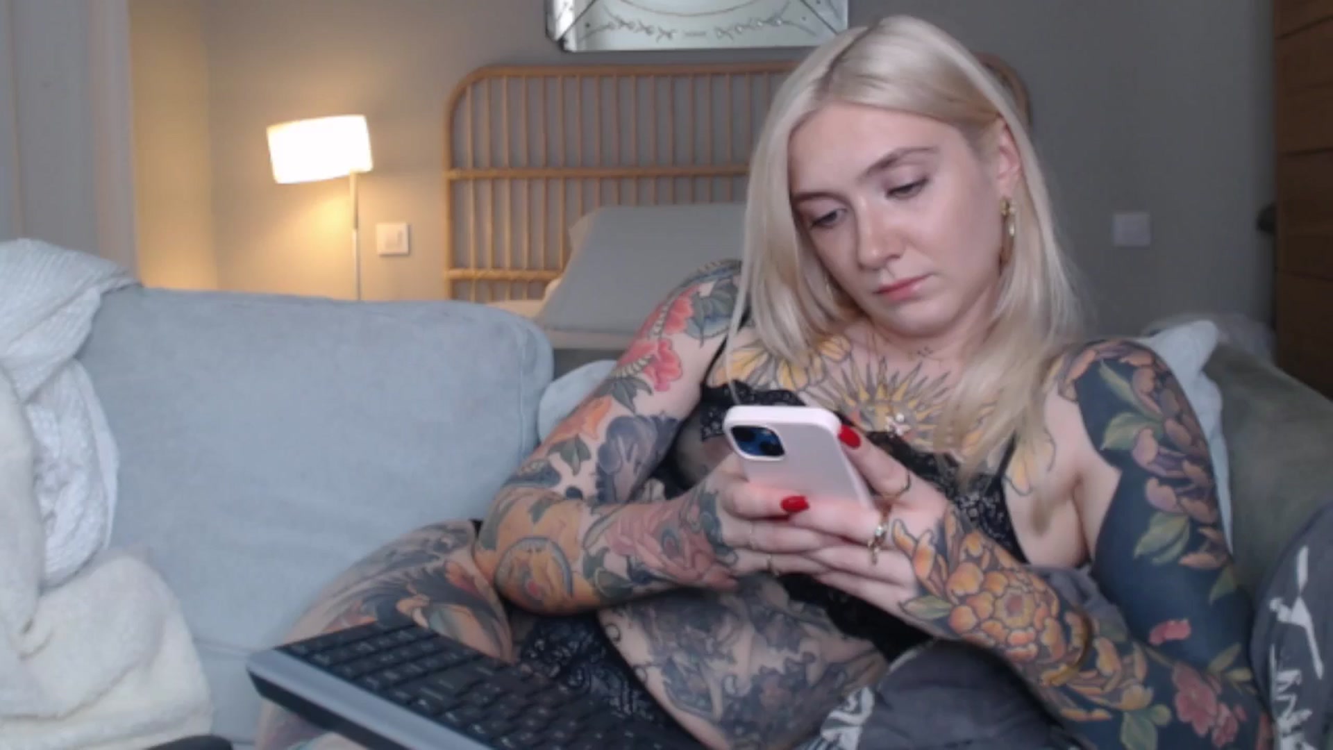 Gallery image thumbnail from Tattoo_bbgirl's myfreecams stream on, 09/12/2024, 20:04 image 9 of 20