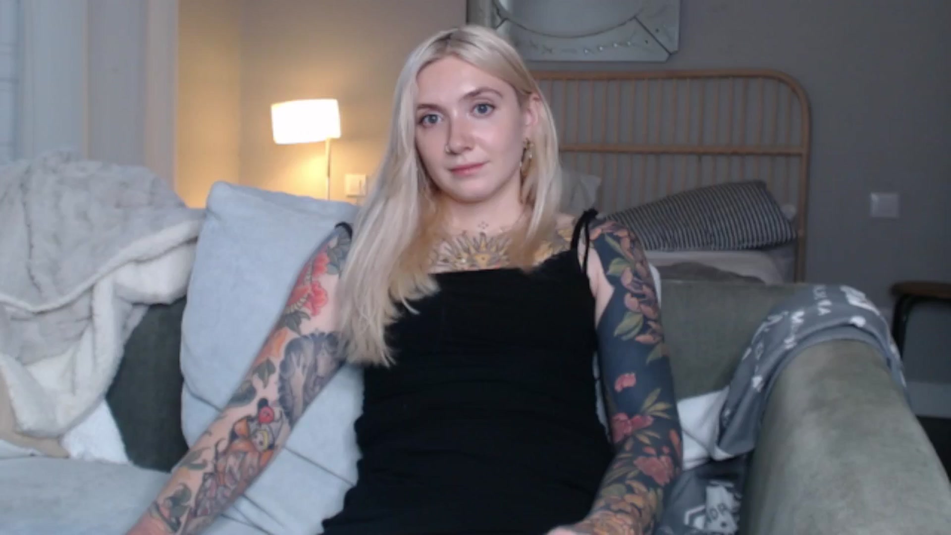 Gallery image thumbnail from Tattoo_bbgirl's myfreecams stream on, 09/14/2024, 17:56 image 17 of 20