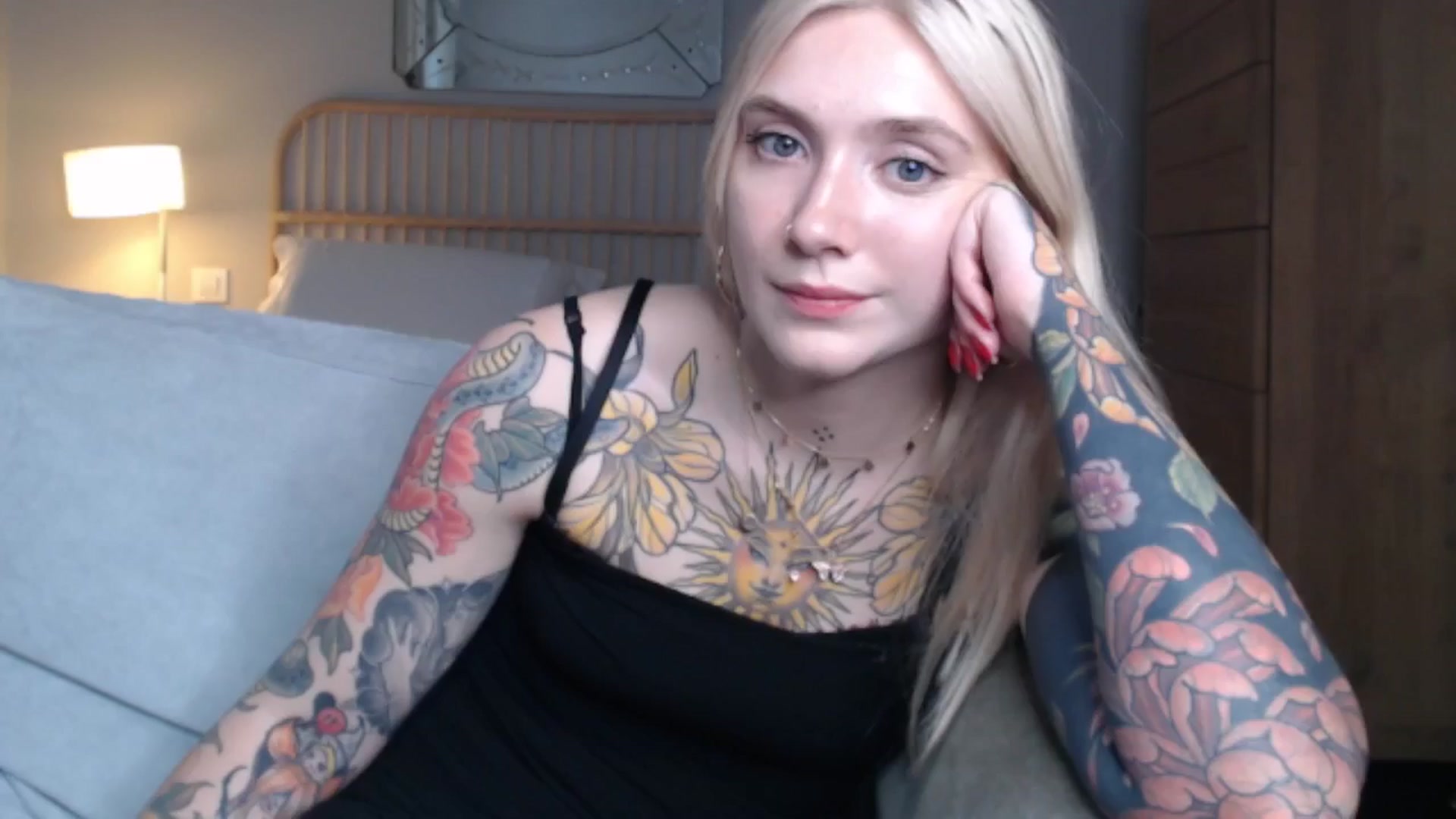 Gallery image thumbnail from Tattoo_bbgirl's myfreecams stream on, 09/14/2024, 17:56 image 18 of 20