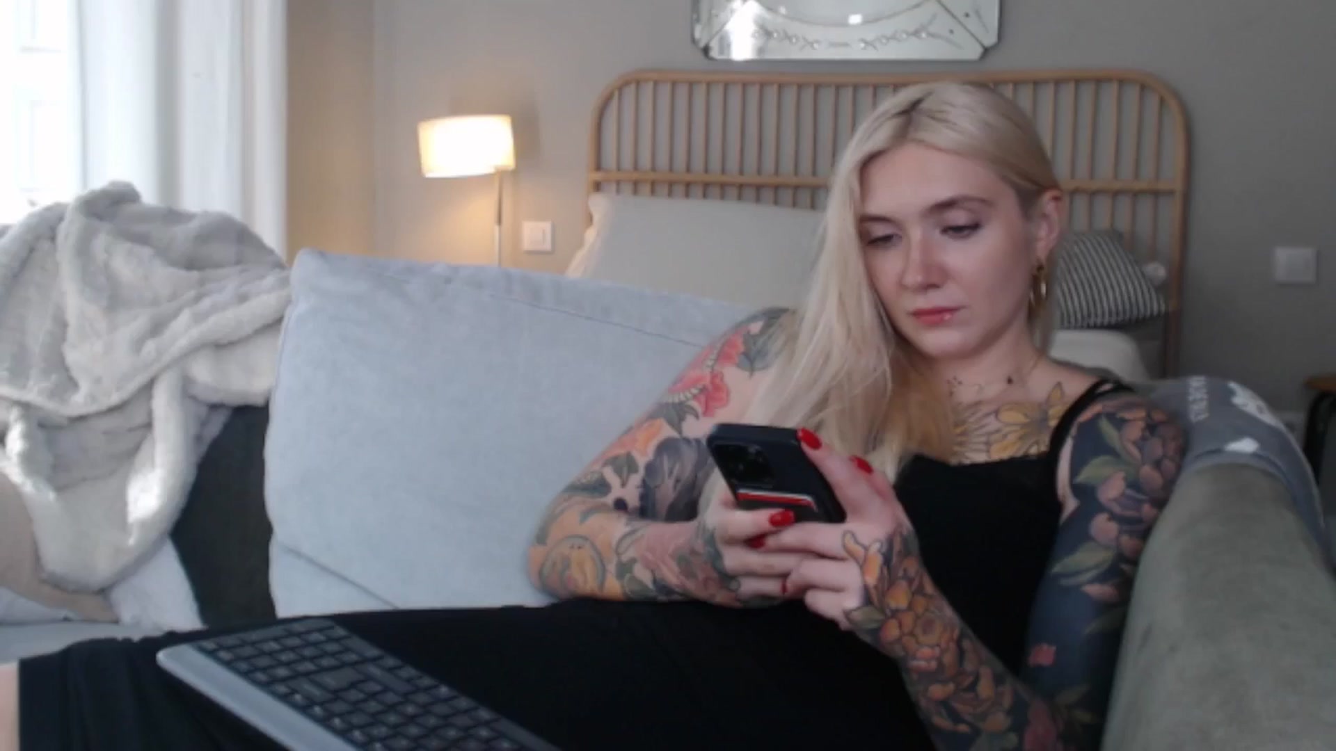 Gallery image thumbnail from Tattoo_bbgirl's myfreecams stream on, 09/14/2024, 17:56 image 4 of 20