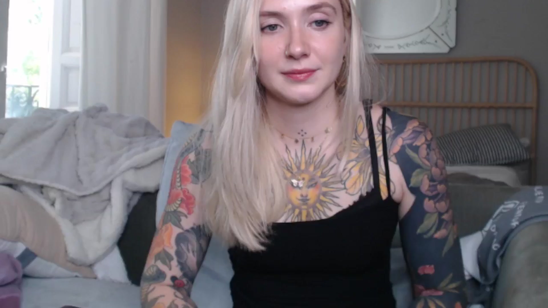 Gallery image thumbnail from Tattoo_bbgirl's myfreecams stream on, 09/14/2024, 17:56 image 9 of 20