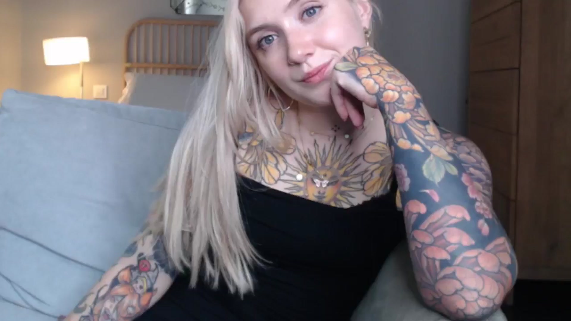 Gallery image thumbnail from Tattoo_bbgirl's myfreecams stream on, 09/14/2024, 17:56 image 12 of 20