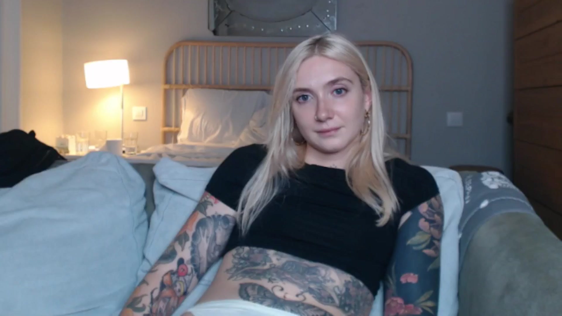 Gallery image thumbnail from Tattoo_bbgirl's myfreecams stream on, 09/17/2024, 06:03 image 18 of 20