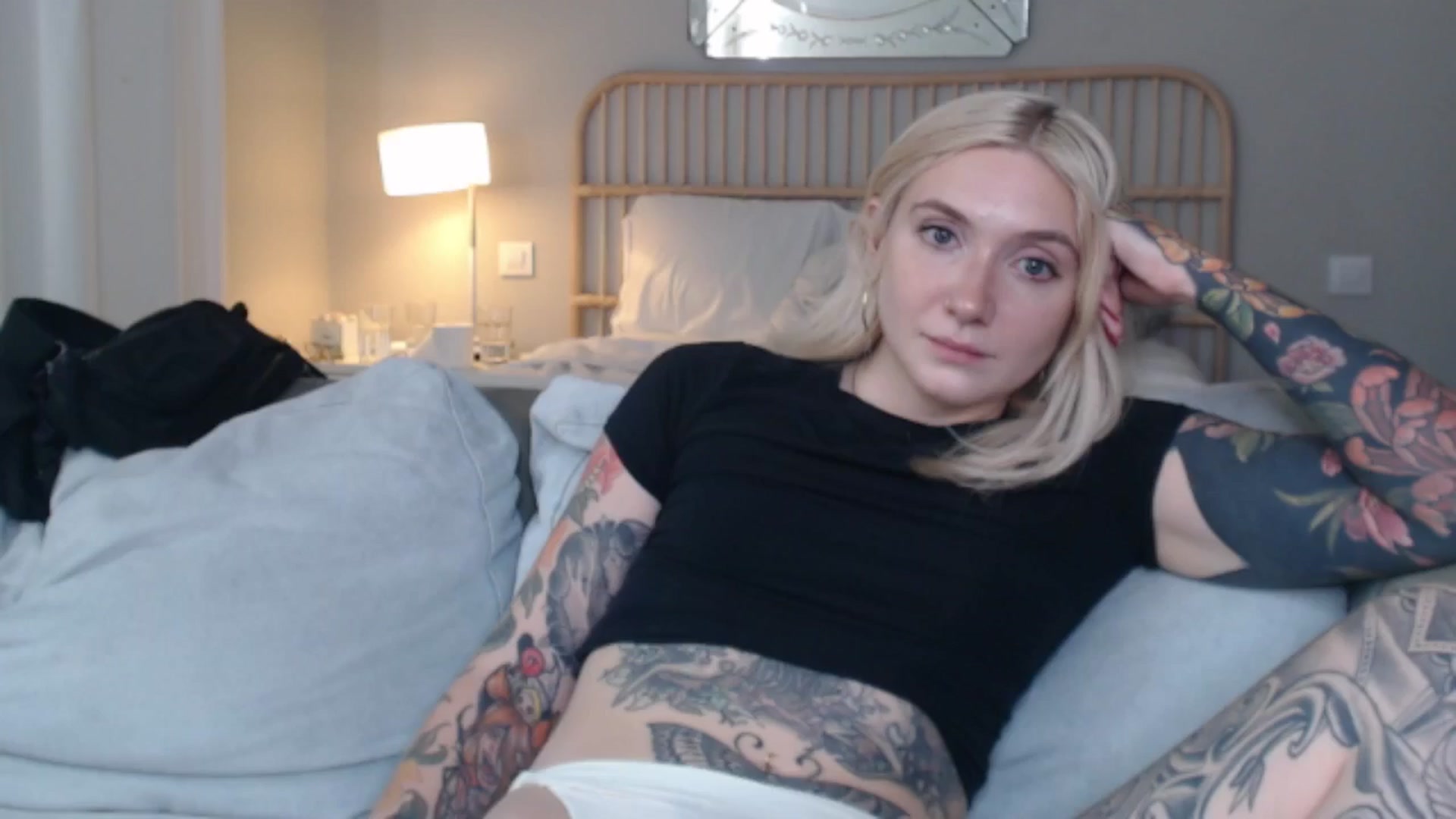 Gallery image thumbnail from Tattoo_bbgirl's myfreecams stream on, 09/17/2024, 06:03 image 3 of 20