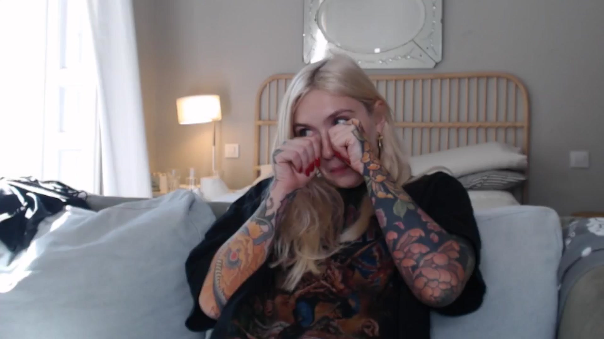 Gallery image thumbnail from Tattoo_bbgirl's myfreecams stream on, 09/17/2024, 15:06 image 15 of 20