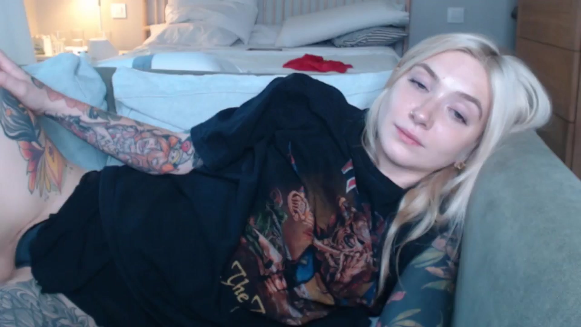 Gallery image thumbnail from Tattoo_bbgirl's myfreecams stream on, 09/17/2024, 19:31 image 5 of 20
