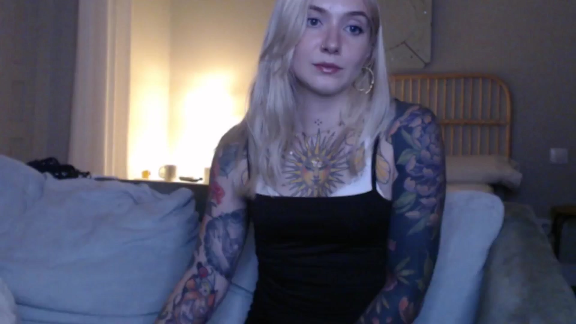 Gallery image thumbnail from Tattoo_bbgirl's myfreecams stream on, 09/19/2024, 16:40 image 13 of 20