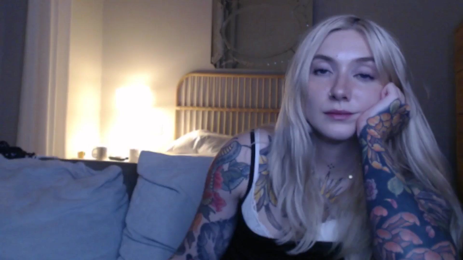 Gallery image thumbnail from Tattoo_bbgirl's myfreecams stream on, 09/19/2024, 19:27 image 19 of 20