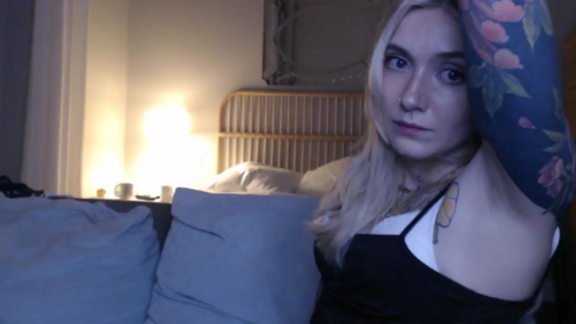 Gallery image thumbnail from Tattoo_bbgirl's myfreecams stream on, 09/19/2024, 19:27 image 18 of 20