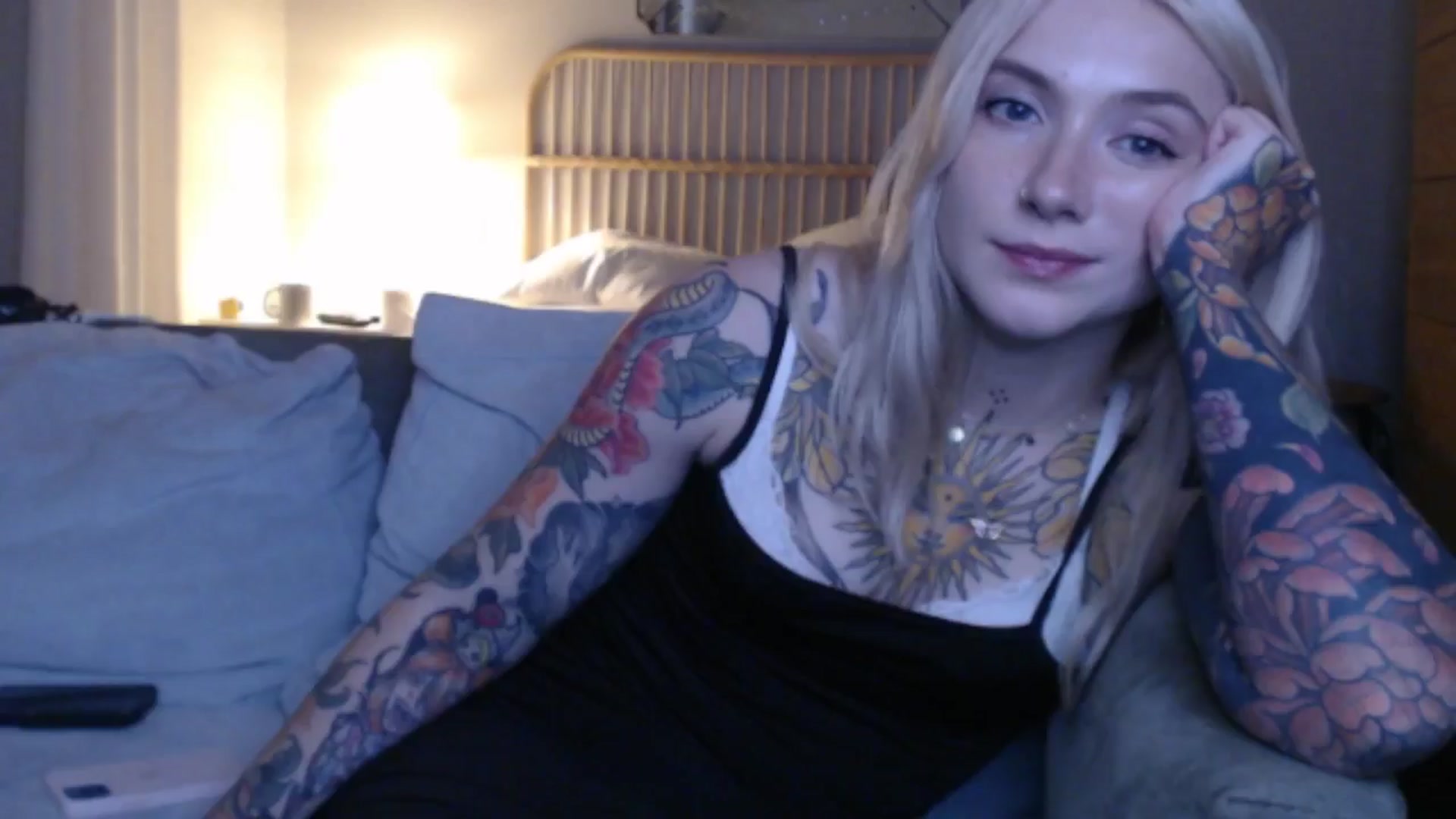 Gallery image thumbnail from Tattoo_bbgirl's myfreecams stream on, 09/19/2024, 19:27 image 5 of 20