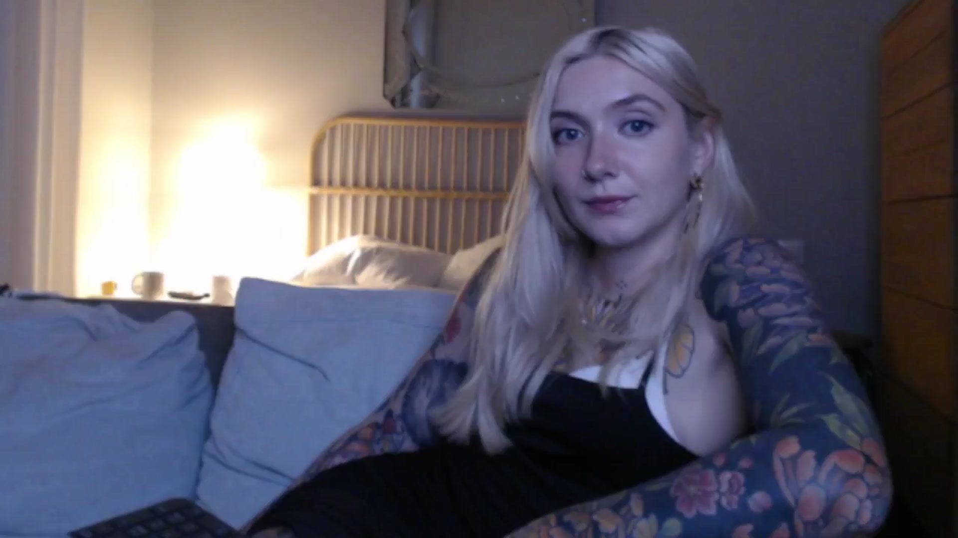Gallery image thumbnail from Tattoo_bbgirl's myfreecams stream on, 09/19/2024, 19:27 image 3 of 20