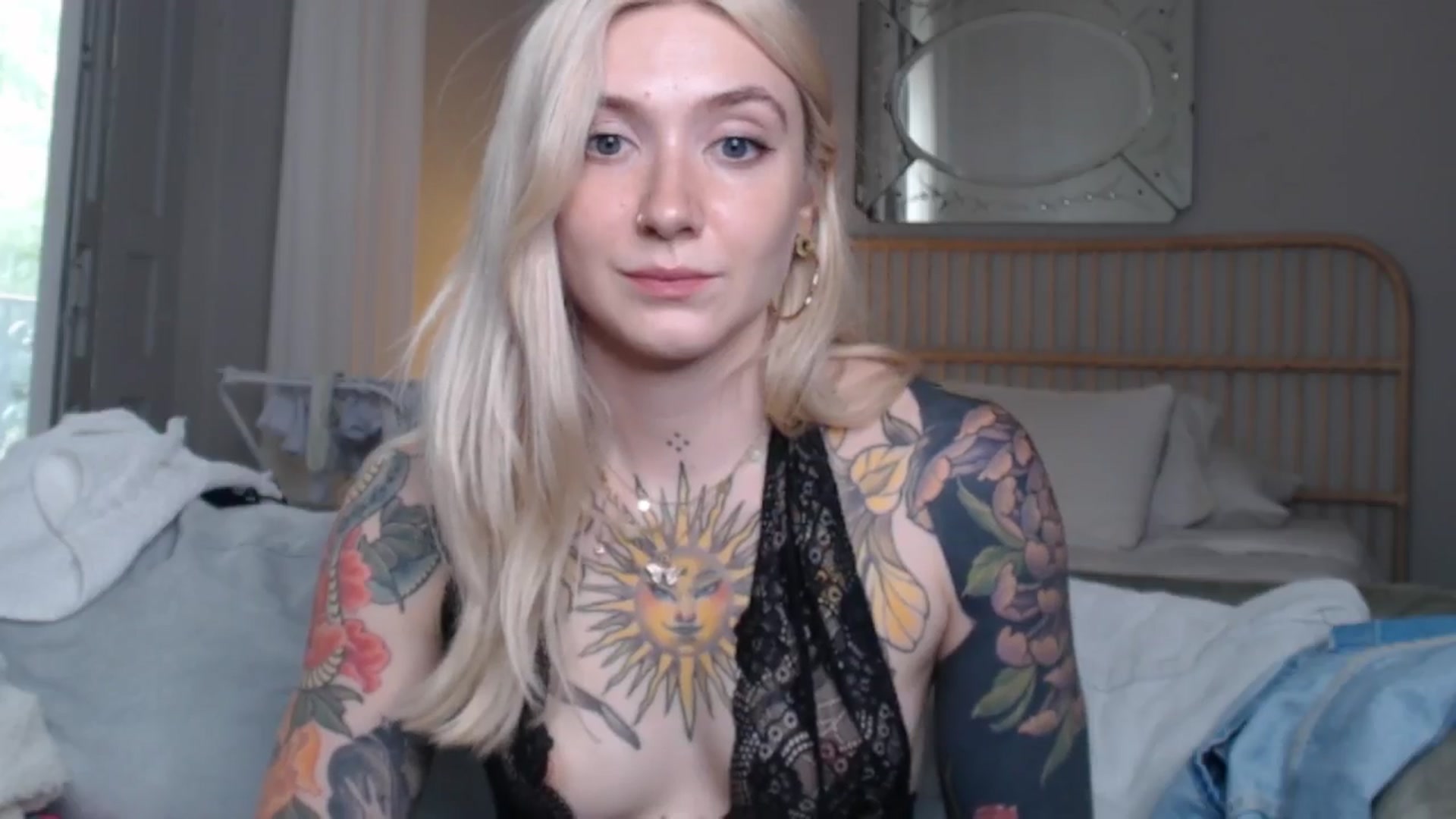Gallery image thumbnail from Tattoo_bbgirl's myfreecams stream on, 09/20/2024, 19:08 image 9 of 20