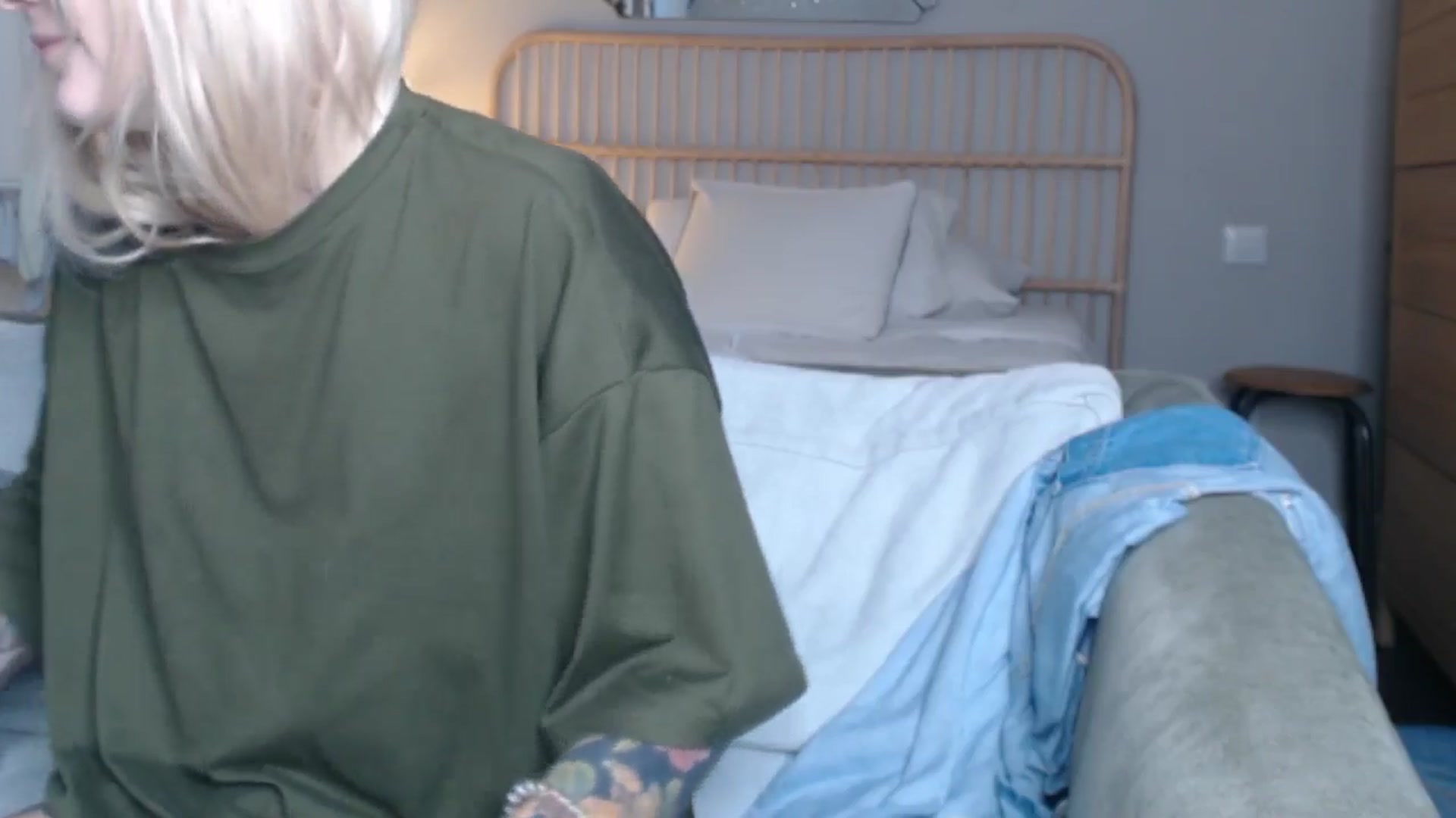 Gallery image thumbnail from Tattoo_bbgirl's myfreecams stream on, 09/20/2024, 19:08 image 15 of 20