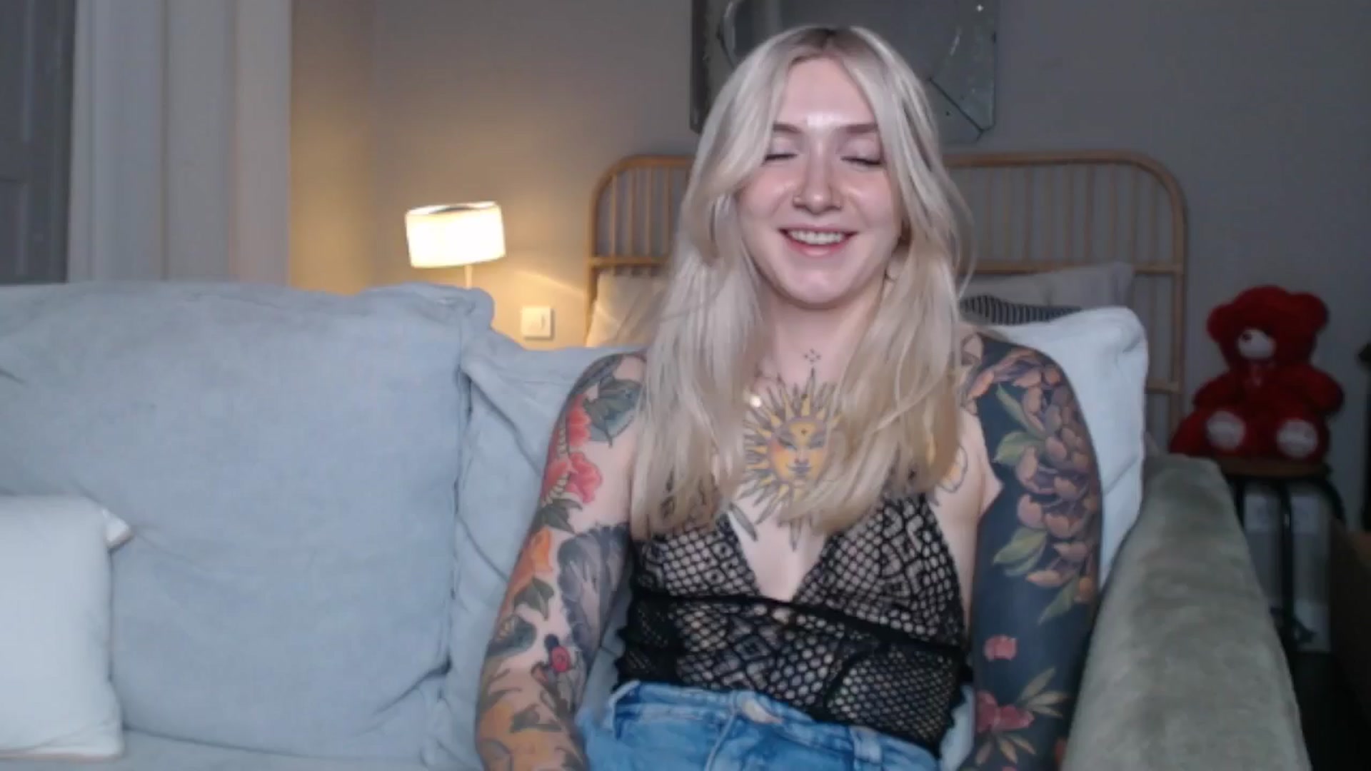Gallery image thumbnail from Tattoo_bbgirl's myfreecams stream on, 09/25/2024, 20:26 image 17 of 20