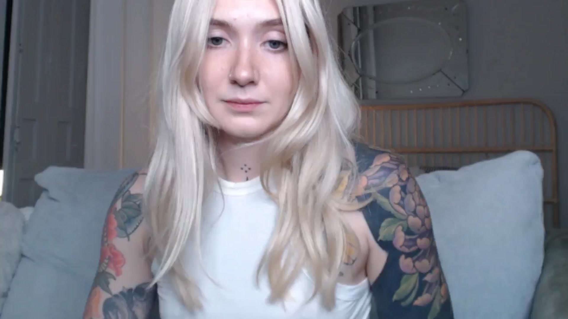 Gallery image thumbnail from Tattoo_bbgirl's myfreecams stream on, 09/26/2024, 19:46 image 12 of 20