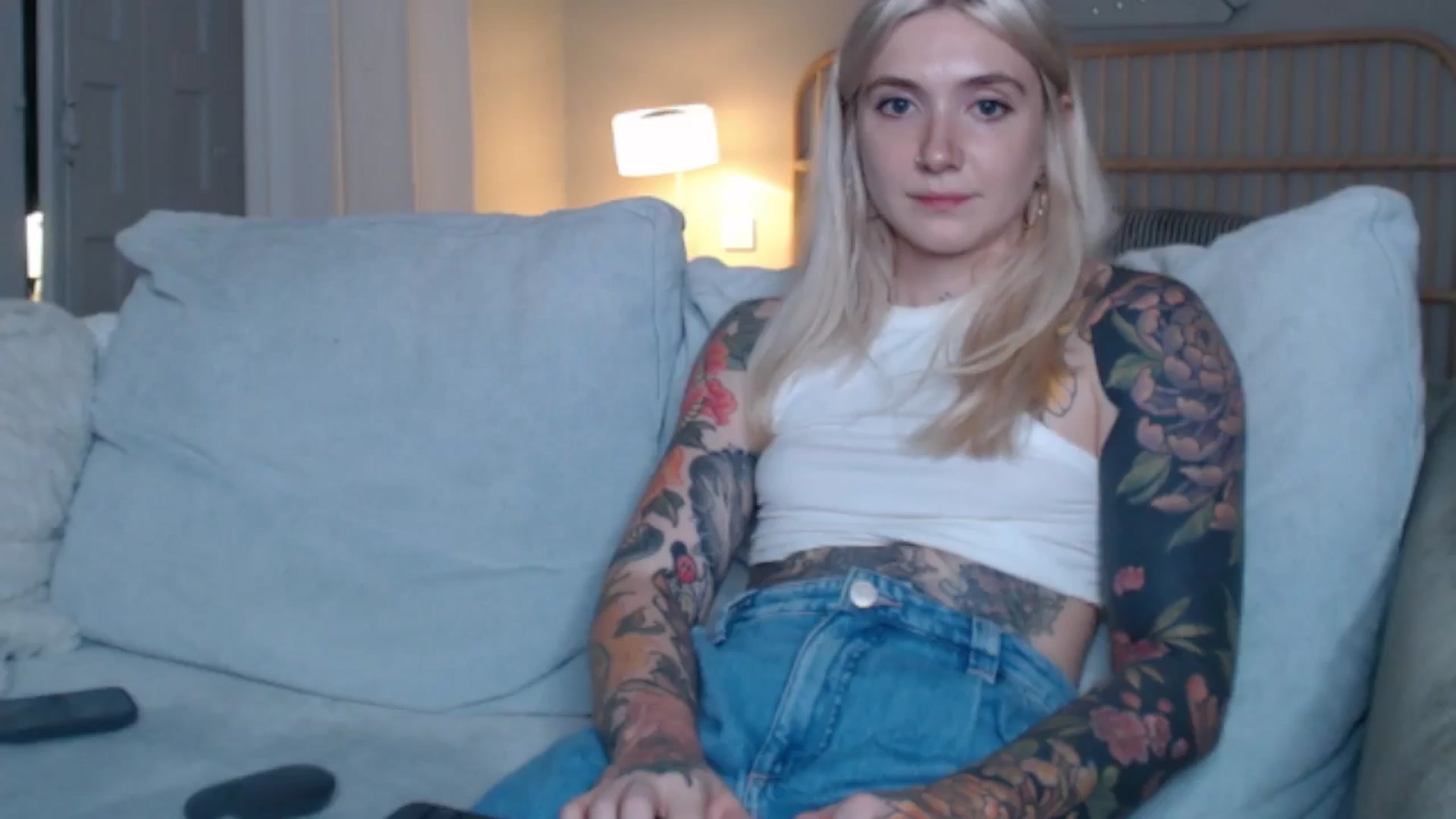 Gallery image thumbnail from Tattoo_bbgirl's myfreecams stream on, 09/26/2024, 19:46 image 16 of 20