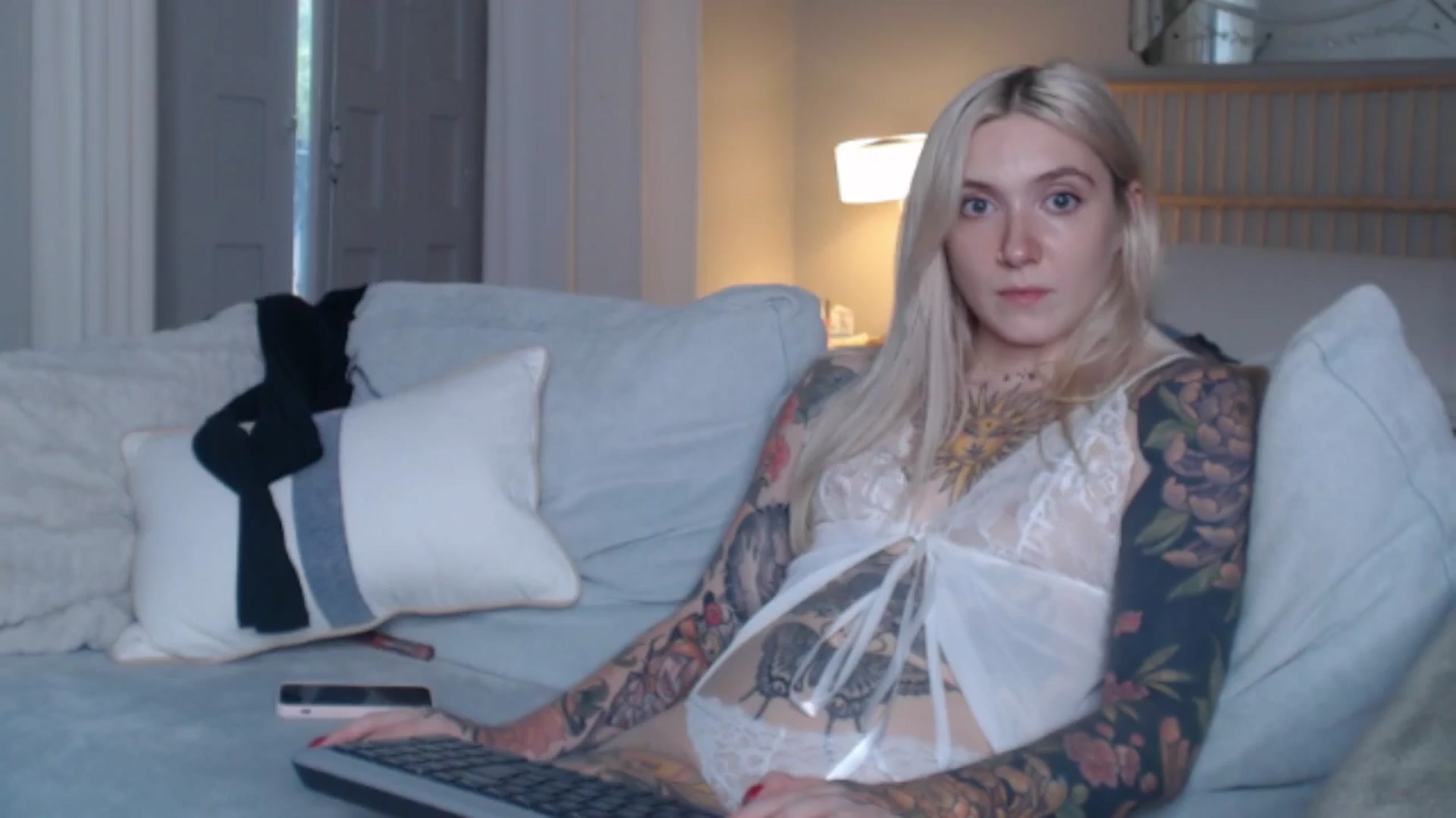 Gallery image thumbnail from Tattoo_bbgirl's myfreecams stream on, 09/28/2024, 18:23 image 3 of 20