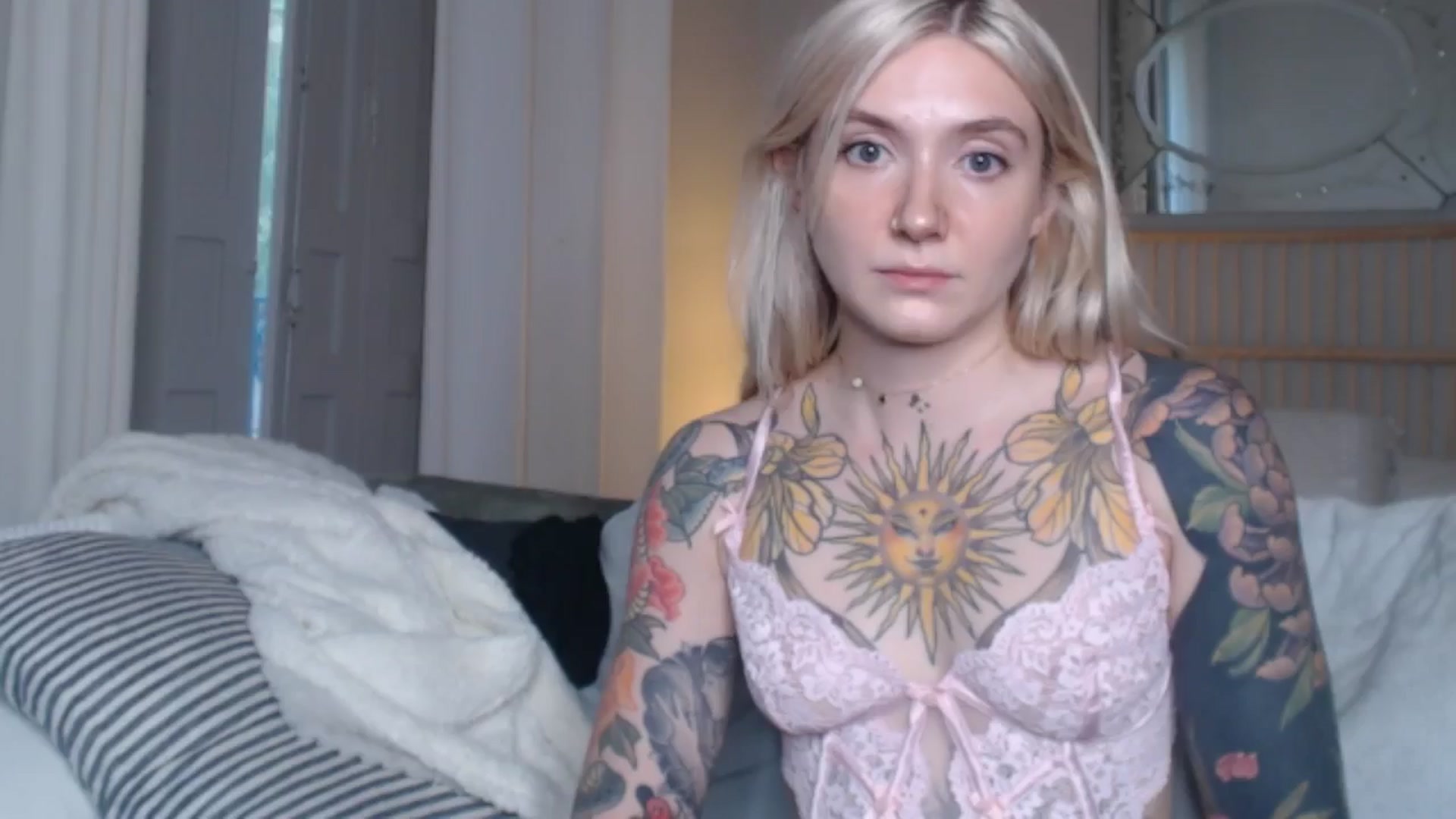 Gallery image thumbnail from Tattoo_bbgirl's myfreecams stream on, 09/30/2024, 20:06 image 11 of 20