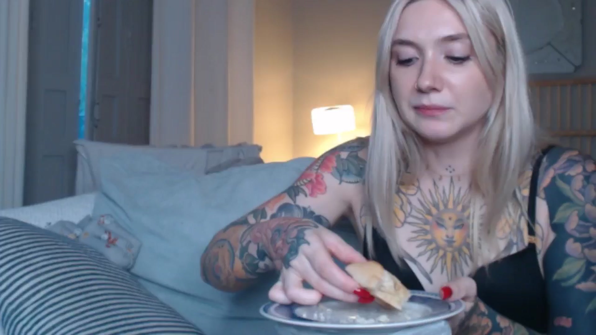 Gallery image thumbnail from Tattoo_bbgirl's myfreecams stream on, 10/01/2024, 17:34 image 1 of 20