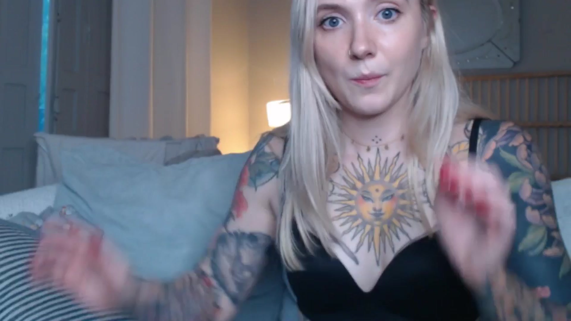 Gallery image thumbnail from Tattoo_bbgirl's myfreecams stream on, 10/01/2024, 17:34 image 6 of 20