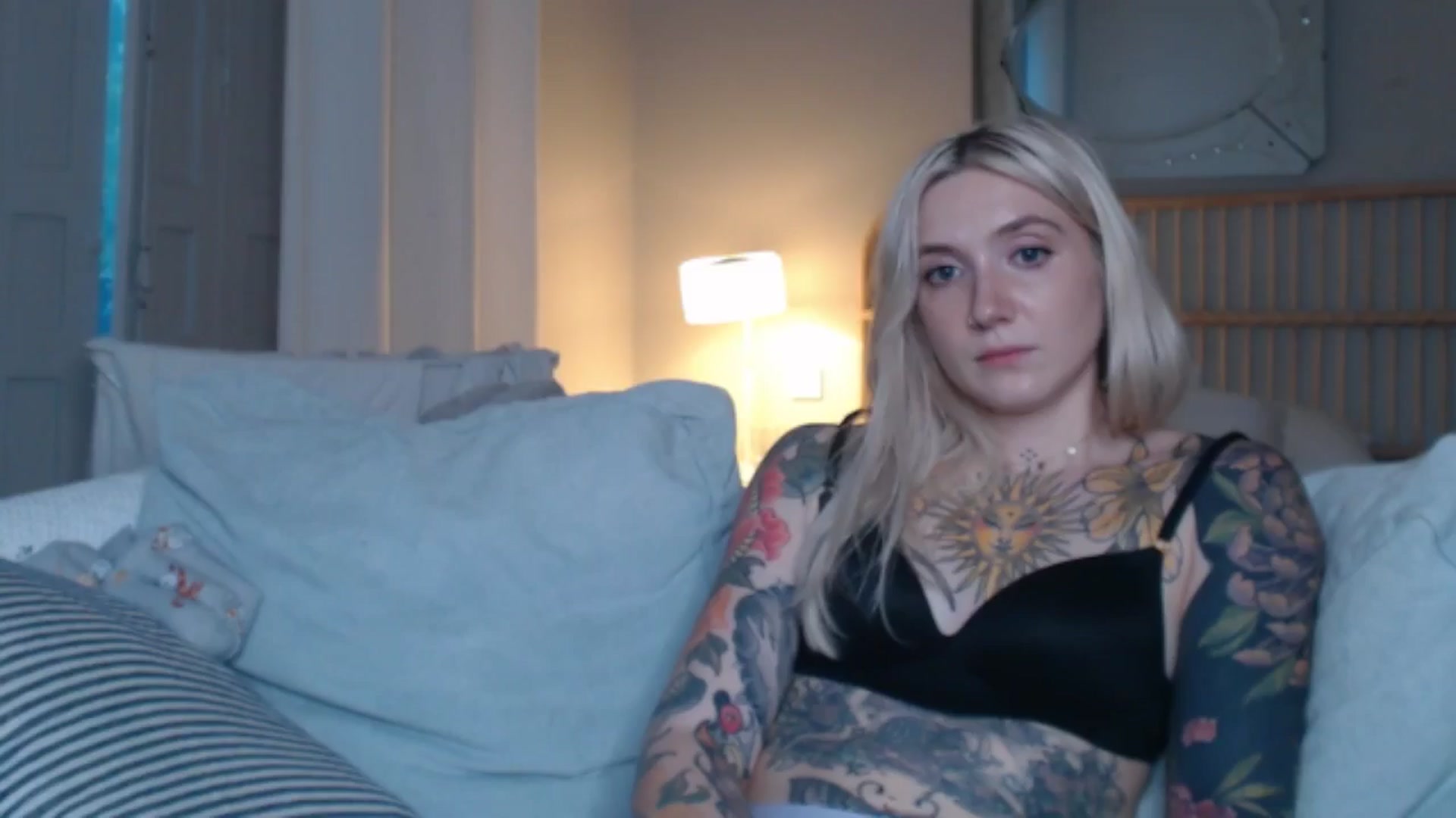 Gallery image thumbnail from Tattoo_bbgirl's myfreecams stream on, 10/01/2024, 17:34 image 17 of 20