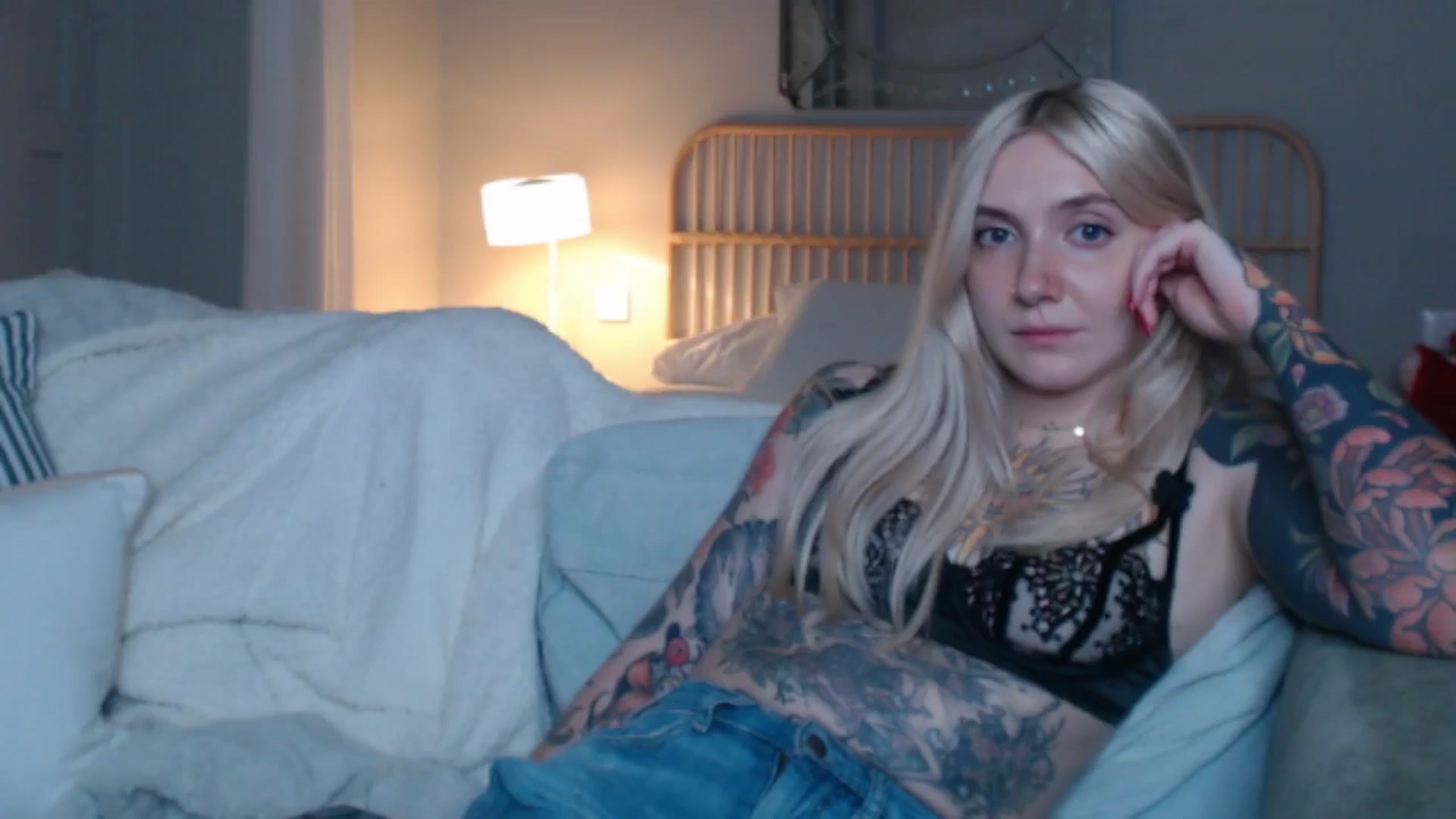 Gallery image thumbnail from Tattoo_bbgirl's myfreecams stream on, 10/02/2024, 19:02 image 13 of 20