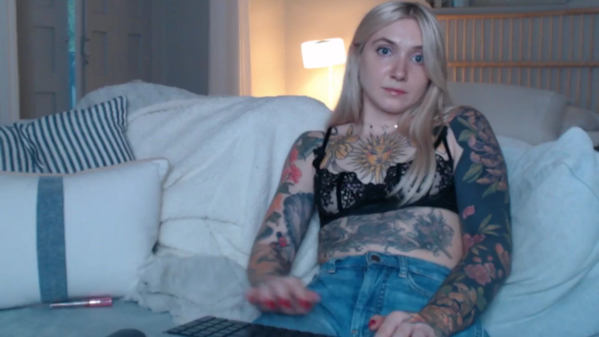 Gallery image thumbnail from Tattoo_bbgirl's myfreecams stream on, 10/02/2024, 19:02 image 4 of 20