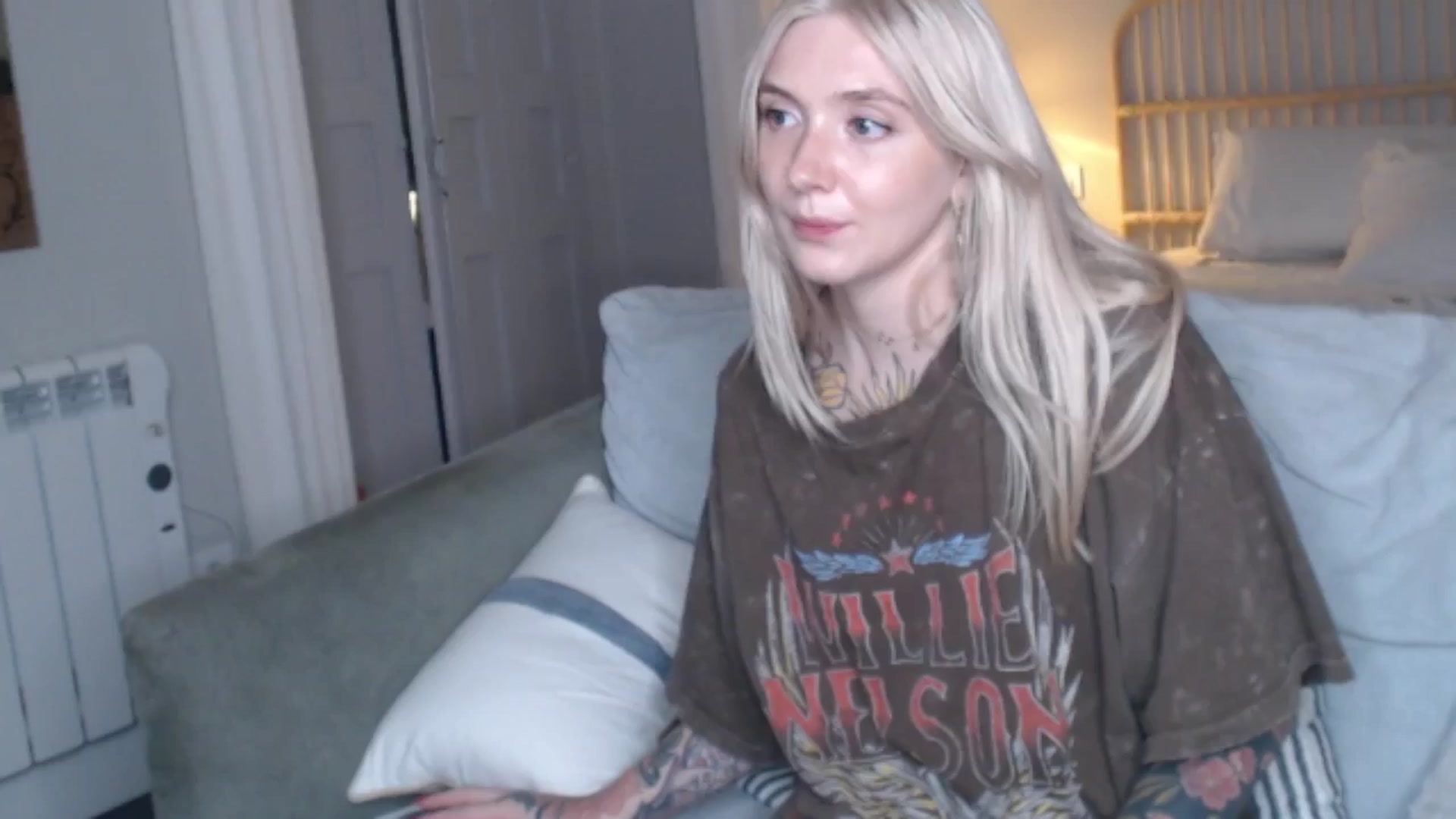Gallery image thumbnail from Tattoo_bbgirl's myfreecams stream on, 10/14/2024, 17:48 image 19 of 20