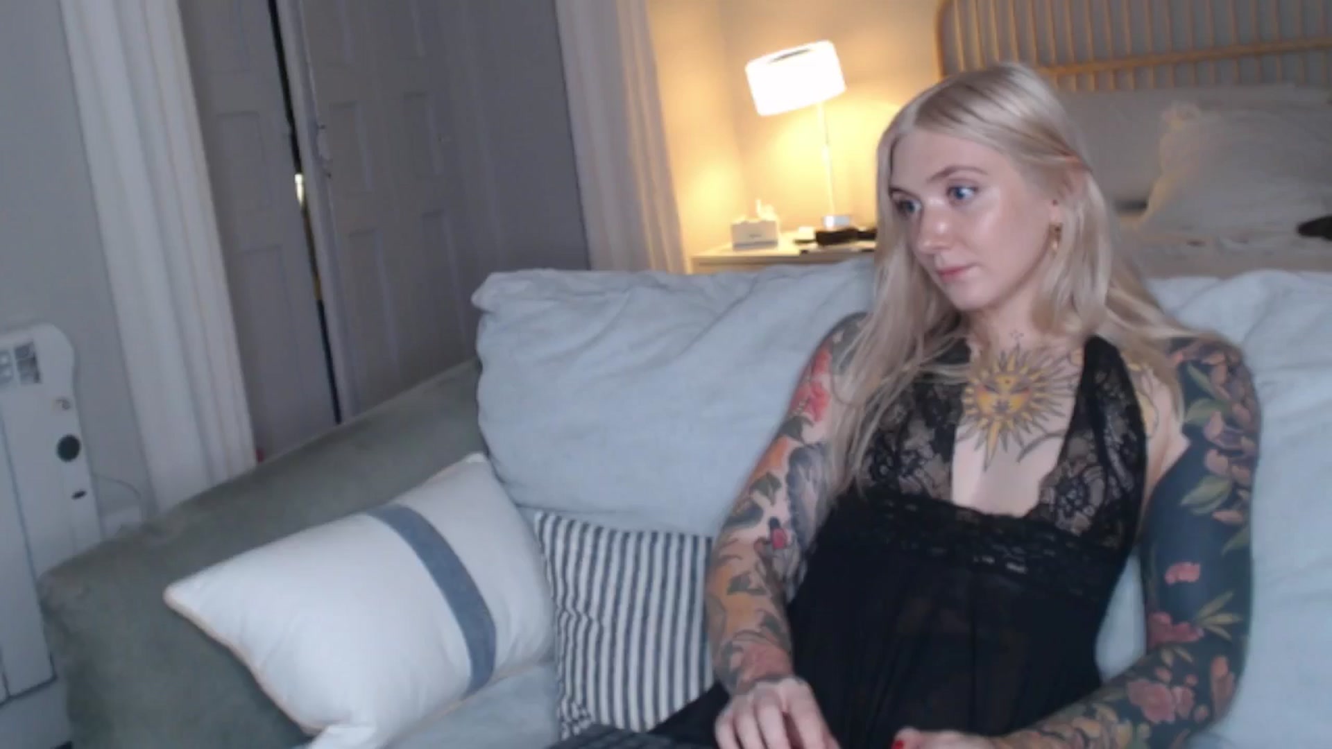 Gallery image thumbnail from Tattoo_bbgirl's myfreecams stream on, 10/14/2024, 18:55 image 13 of 20
