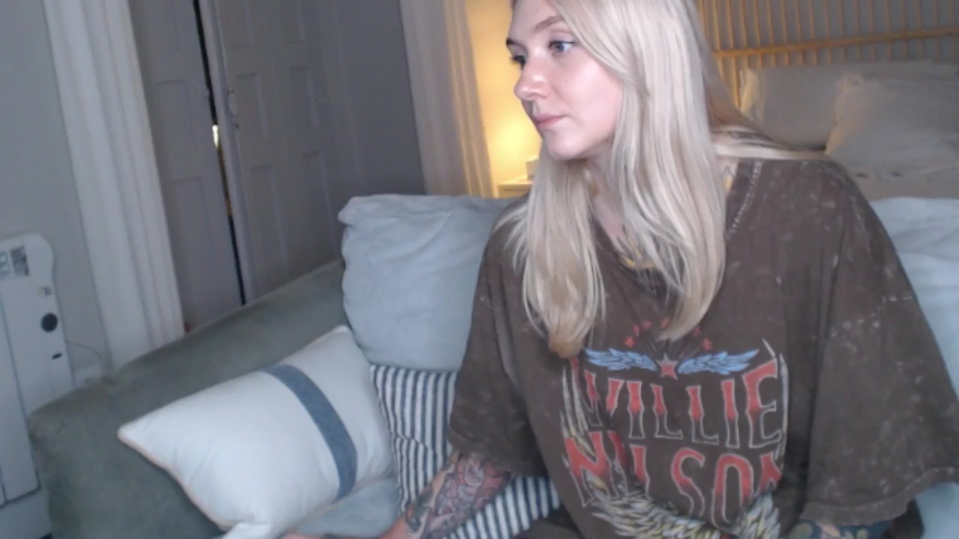 Gallery image thumbnail from Tattoo_bbgirl's myfreecams stream on, 10/14/2024, 18:55 image 7 of 20