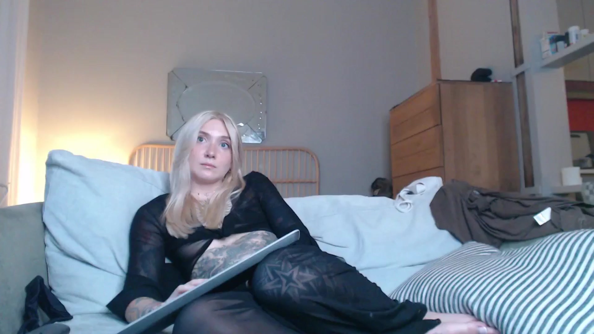 Gallery image thumbnail from Tattoo_bbgirl's myfreecams stream on, 10/17/2024, 18:00 image 10 of 20