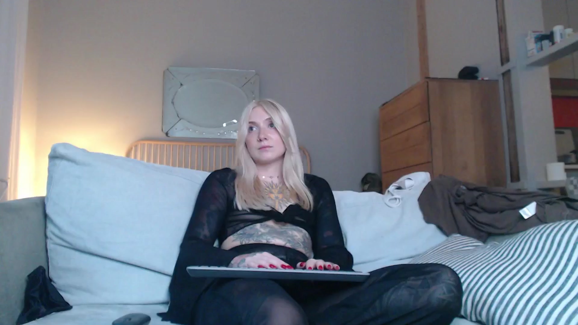 Gallery image thumbnail from Tattoo_bbgirl's myfreecams stream on, 10/17/2024, 18:00 image 3 of 20