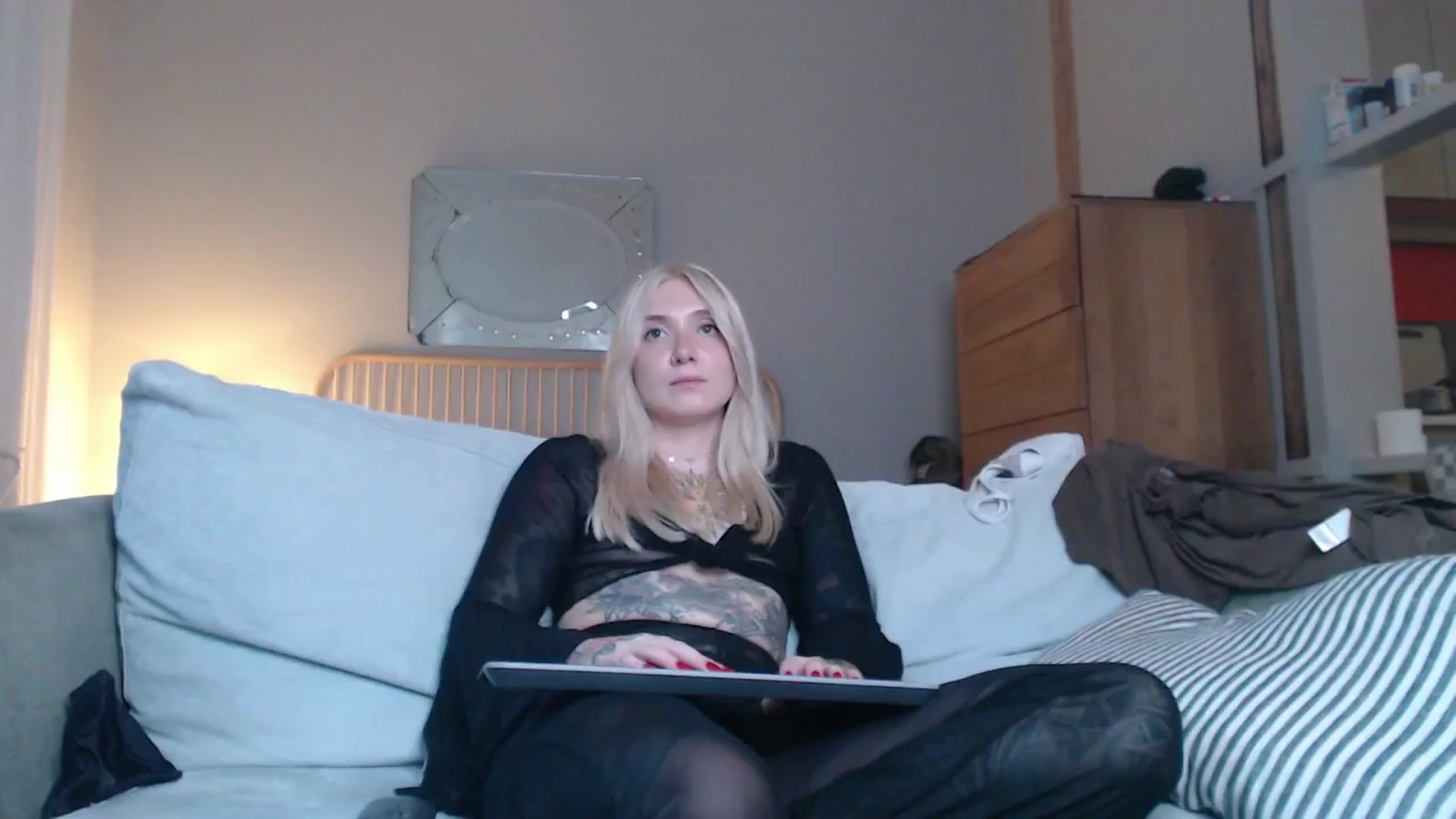 Gallery image thumbnail from Tattoo_bbgirl's myfreecams stream on, 10/17/2024, 18:00 image 5 of 20