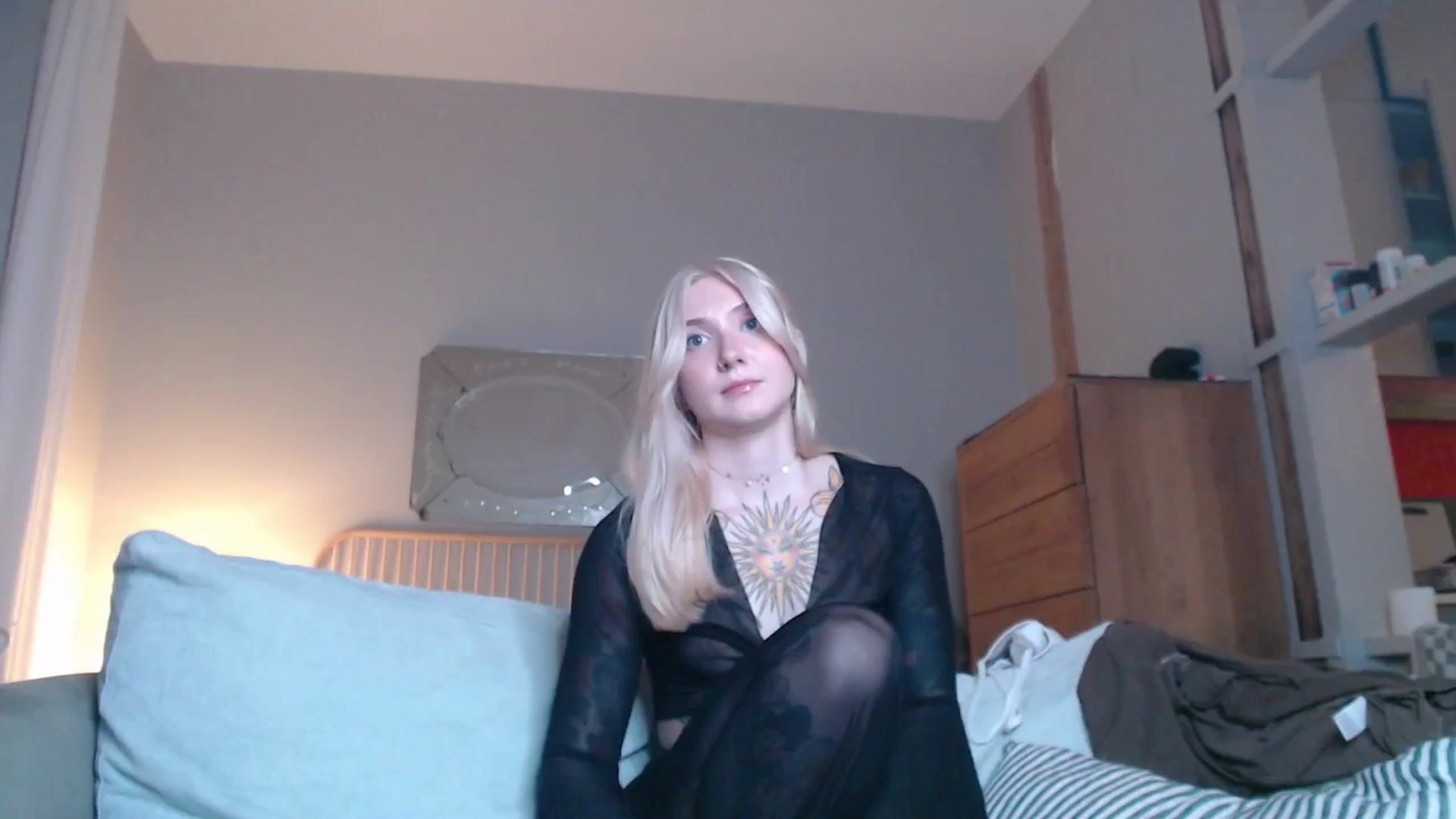 Gallery image thumbnail from Tattoo_bbgirl's myfreecams stream on, 10/17/2024, 19:39 image 13 of 20