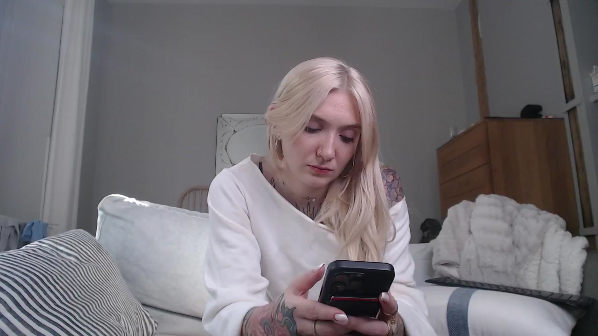 Gallery image thumbnail from Tattoo_bbgirl's myfreecams stream on, 10/18/2024, 14:44 image 12 of 20